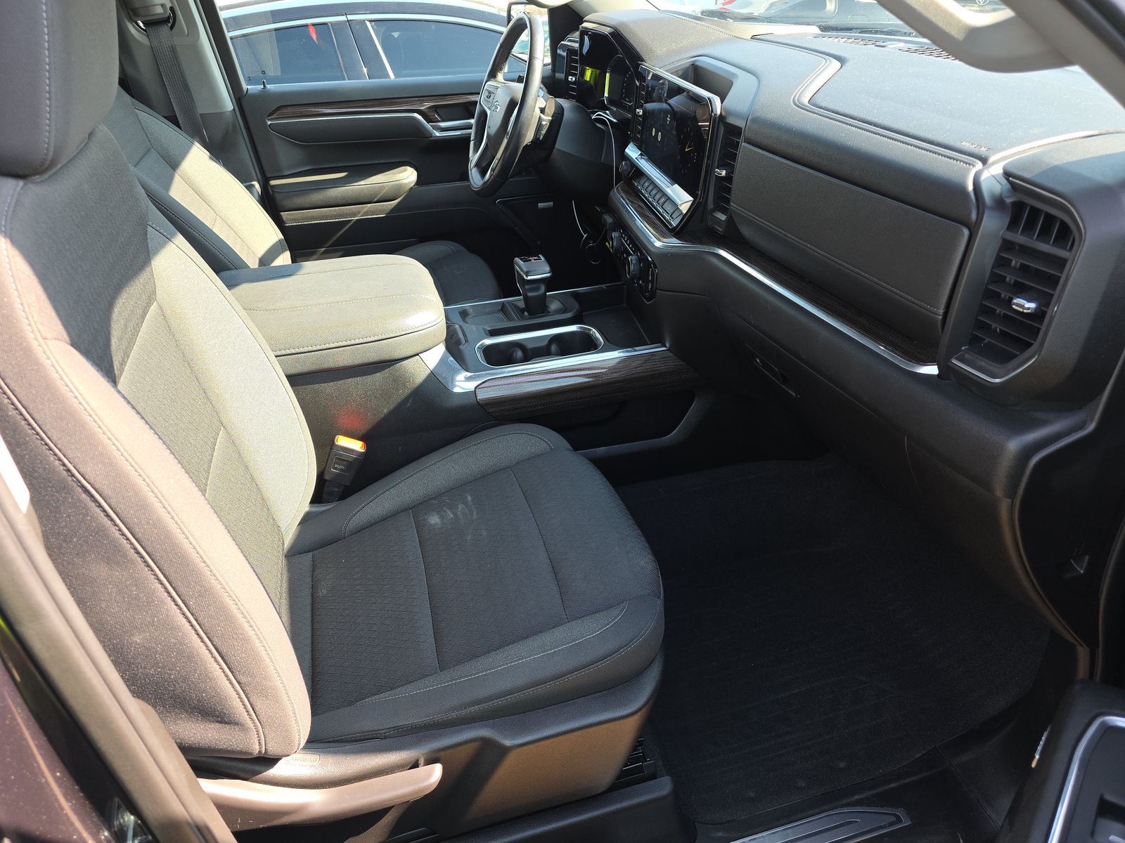 2023 Chevrolet Silverado 1500 RST AWD