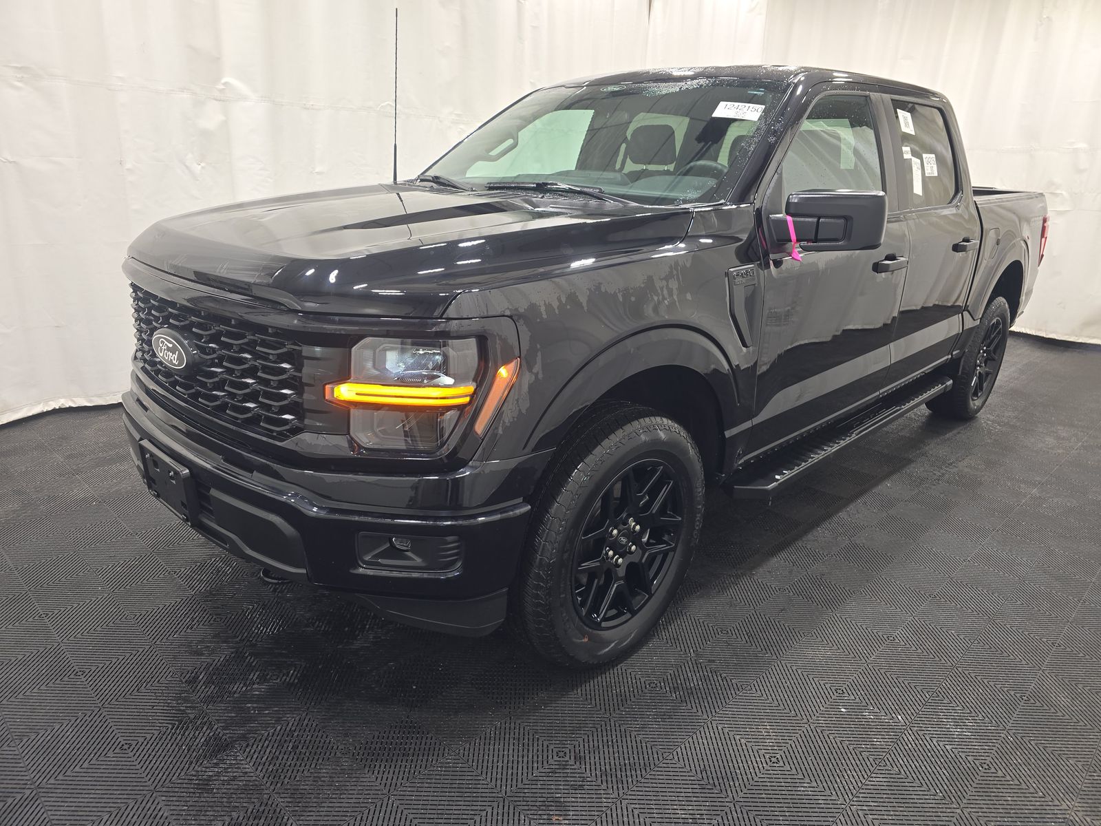 2024 Ford F-150 STX AWD