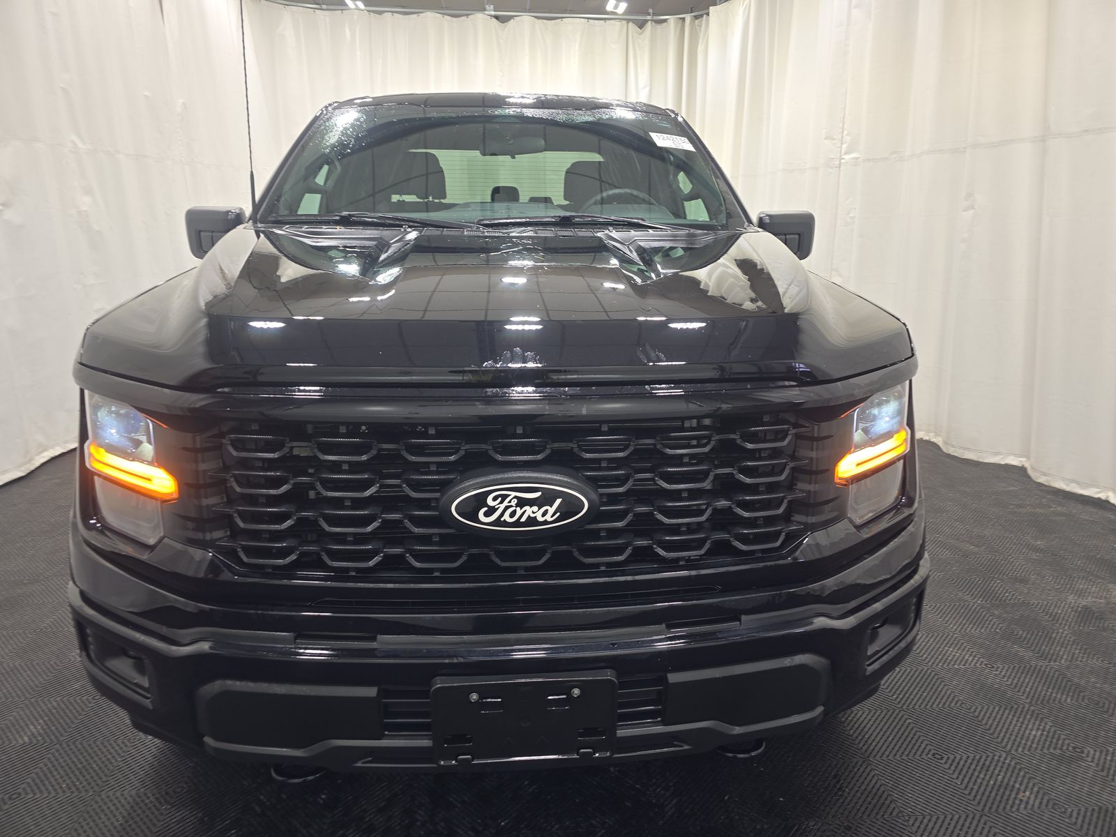 2024 Ford F-150 STX AWD
