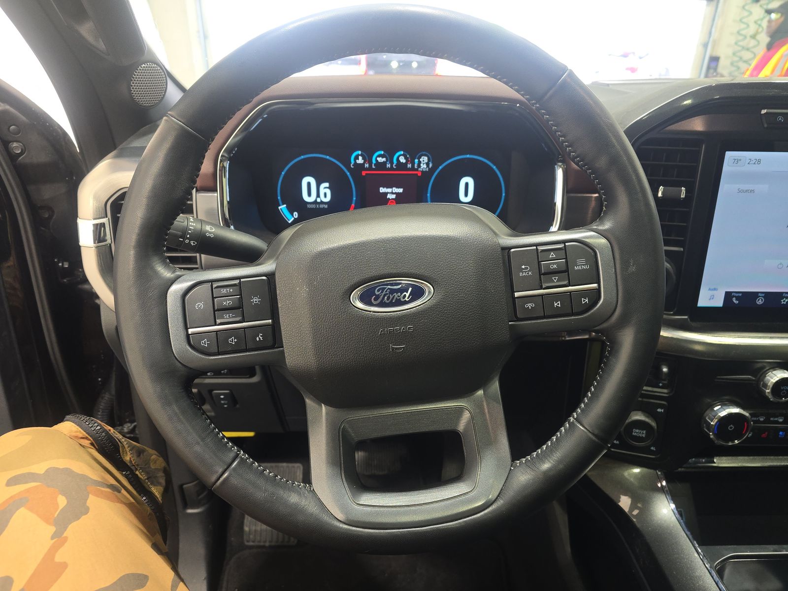 2023 Ford F-150 Lariat AWD