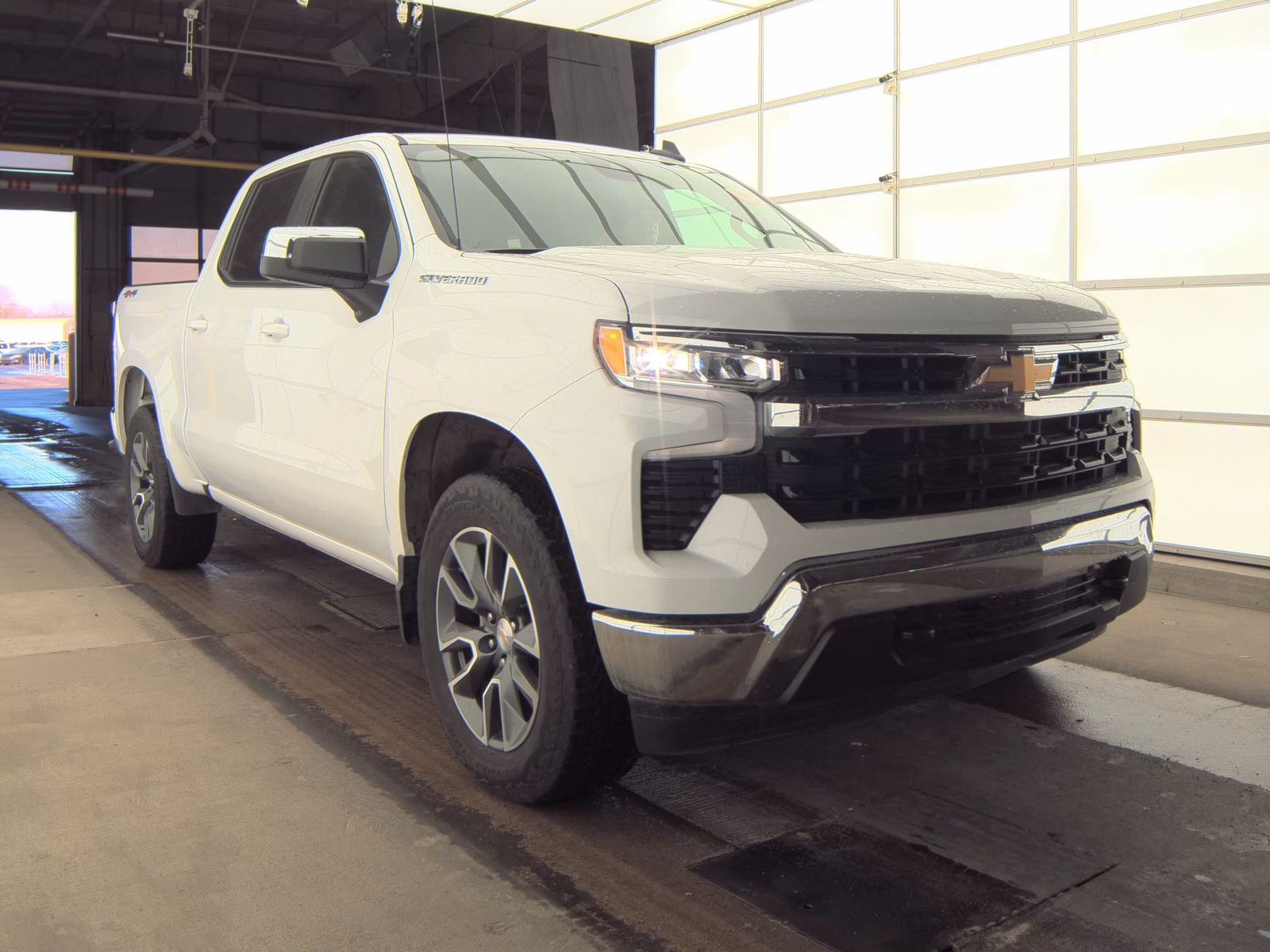 2024 Chevrolet Silverado 1500 LT AWD