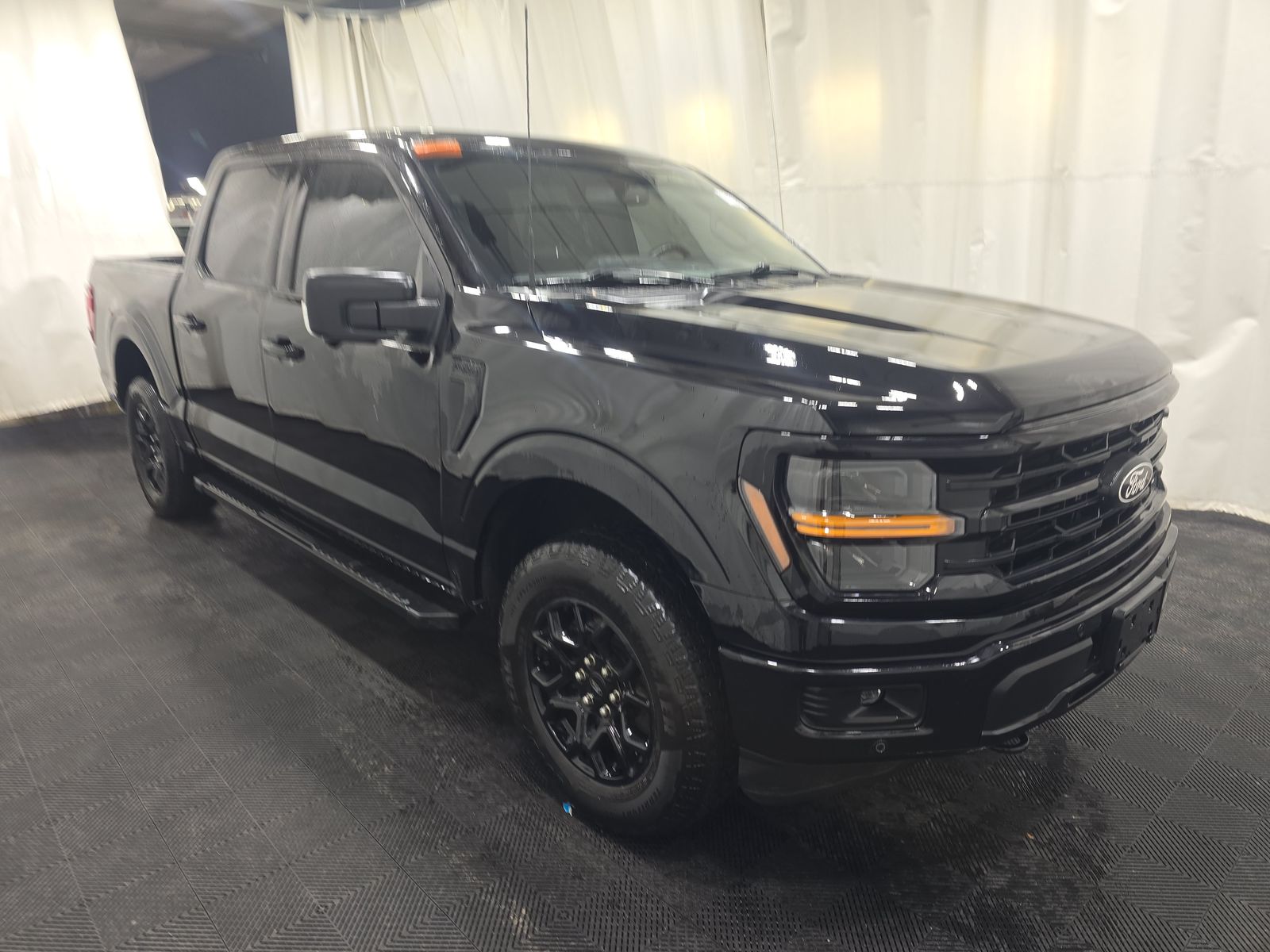 2024 Ford F-150 XLT AWD