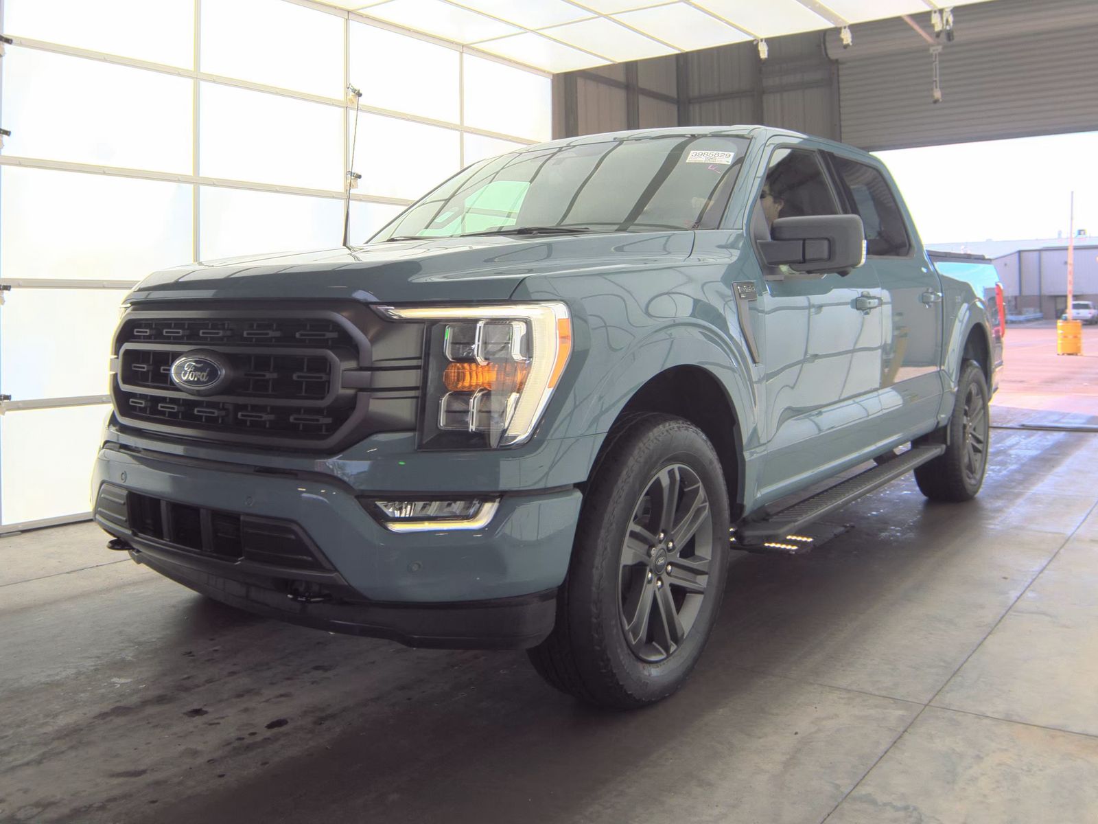 2023 Ford F-150 XLT AWD