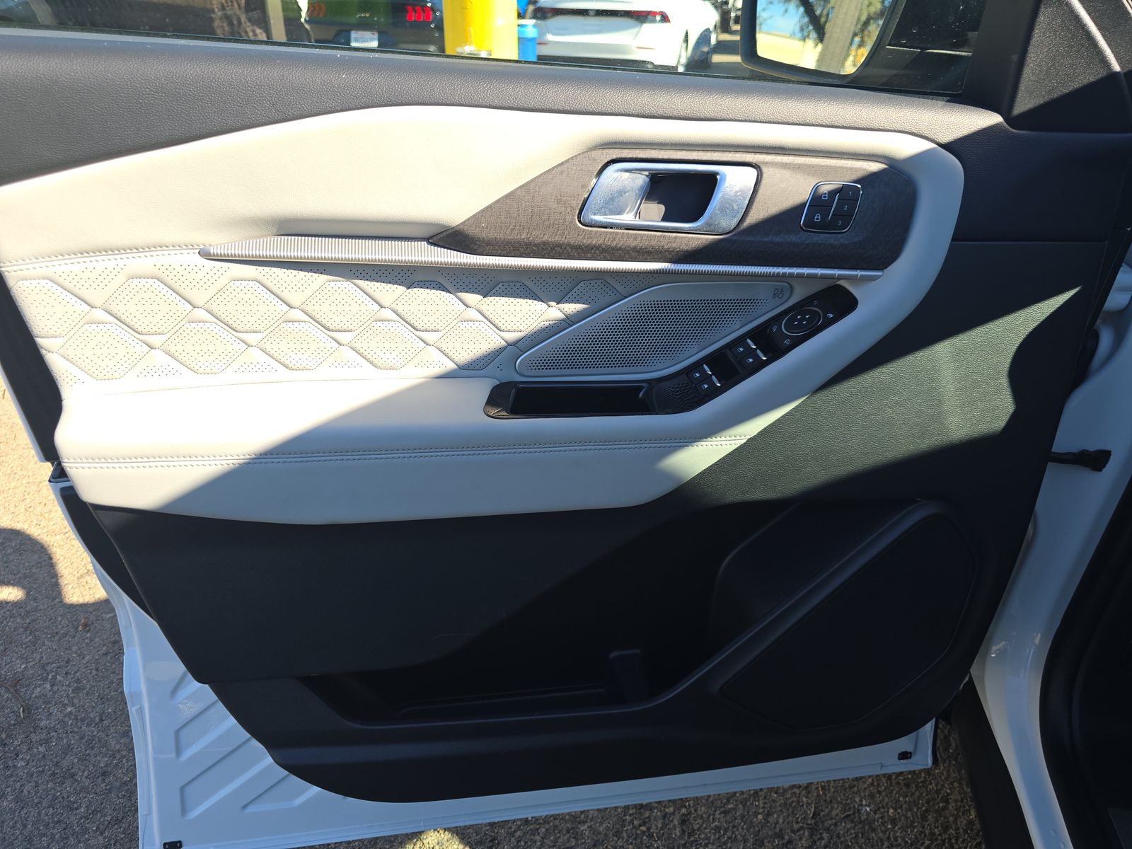 2025 Ford Explorer Platinum RWD