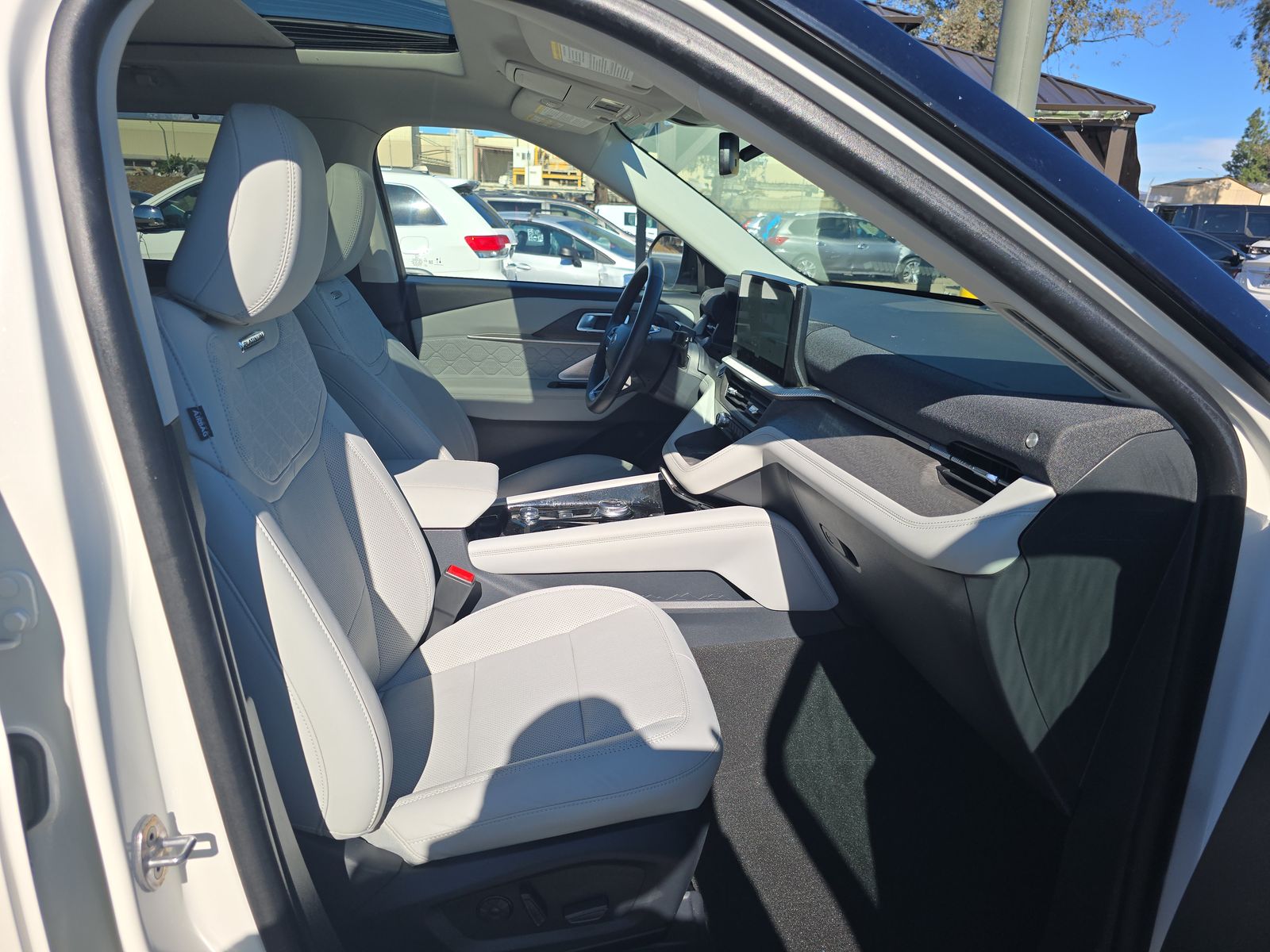 2025 Ford Explorer Platinum RWD