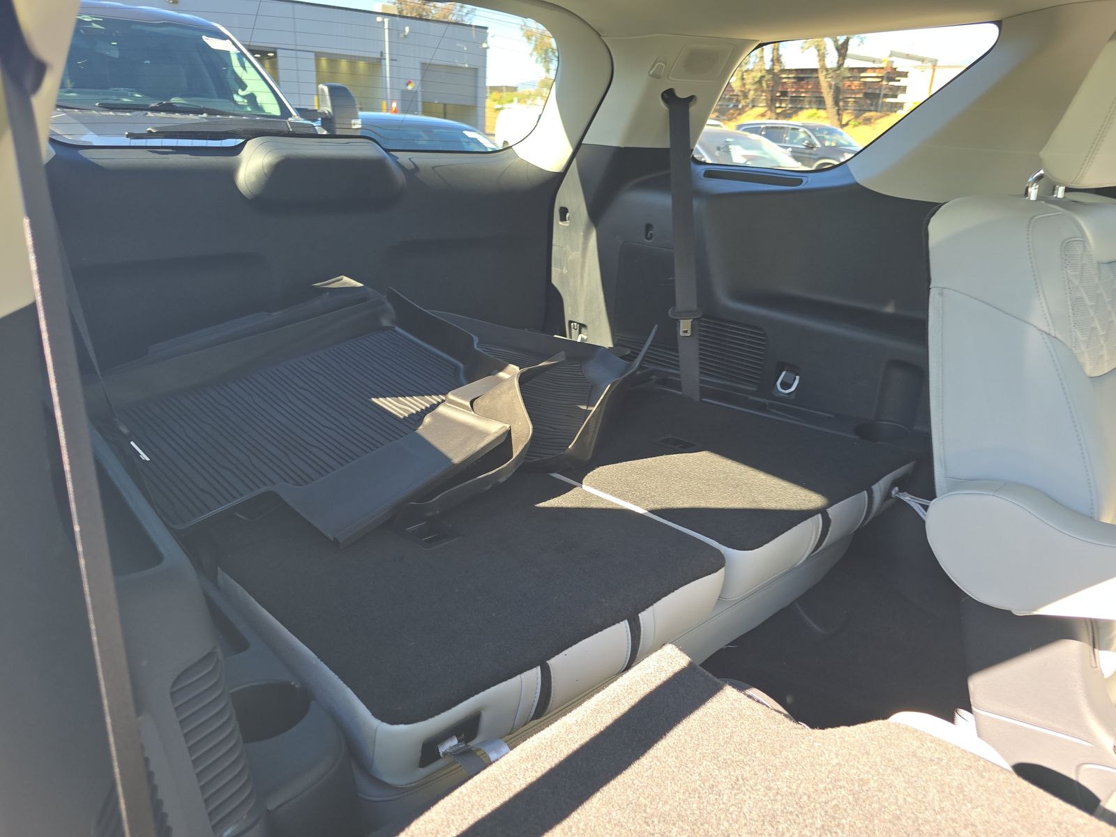 2025 Ford Explorer Platinum RWD