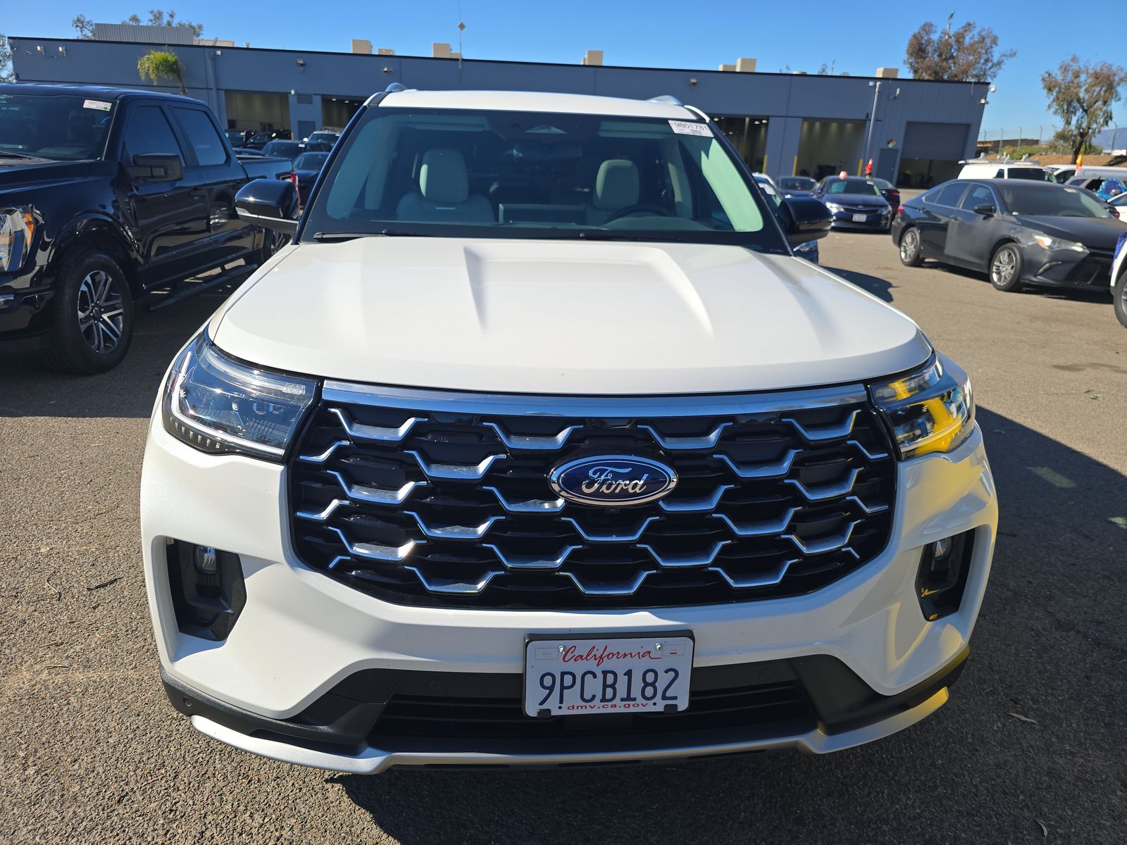 2025 Ford Explorer Platinum RWD