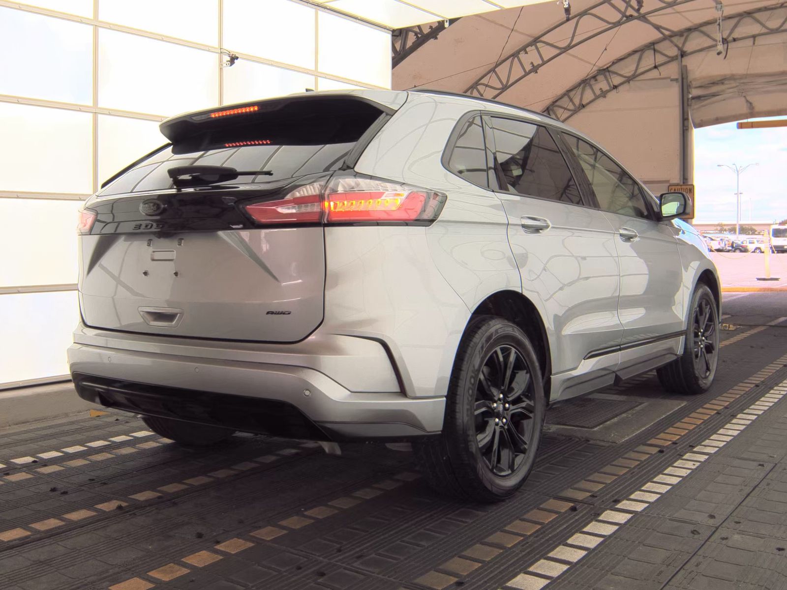2023 Ford Edge SE AWD