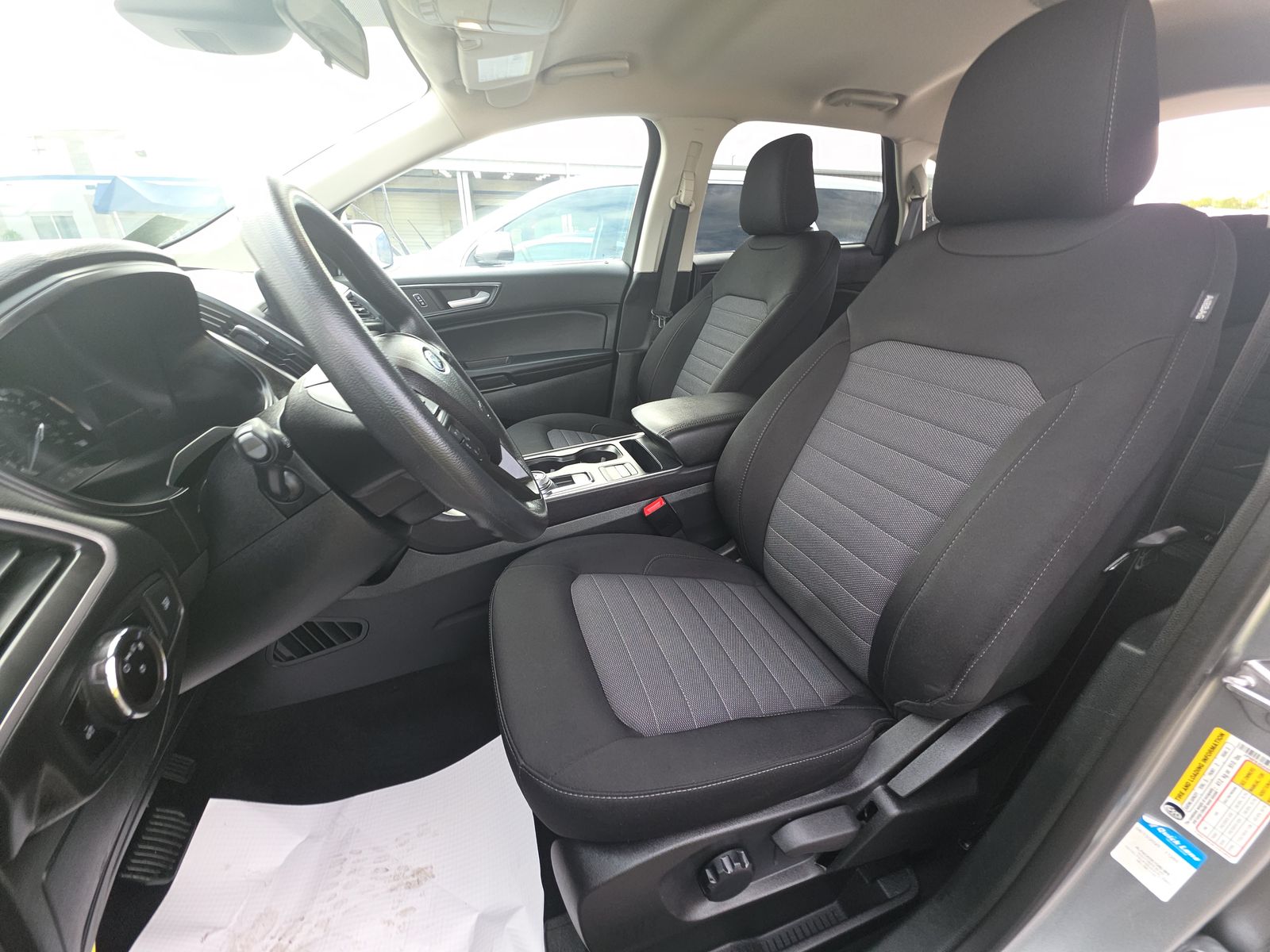 2023 Ford Edge SE AWD