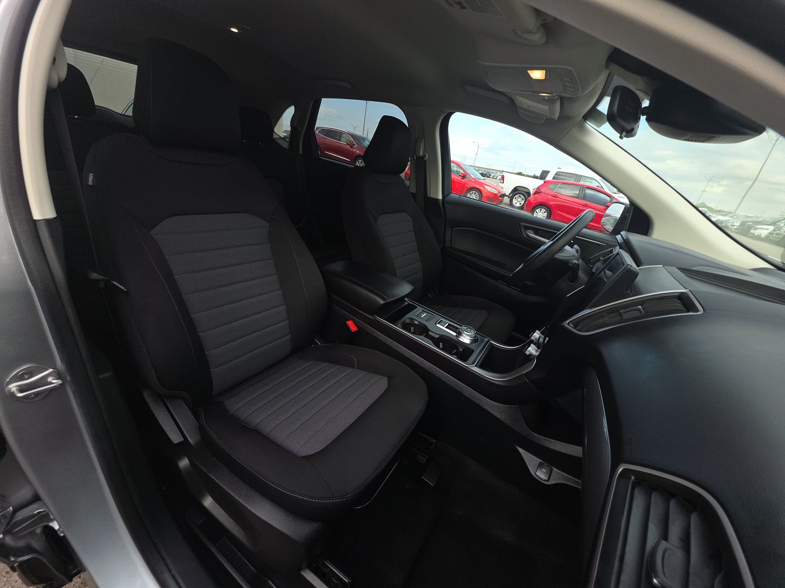 2023 Ford Edge SE AWD