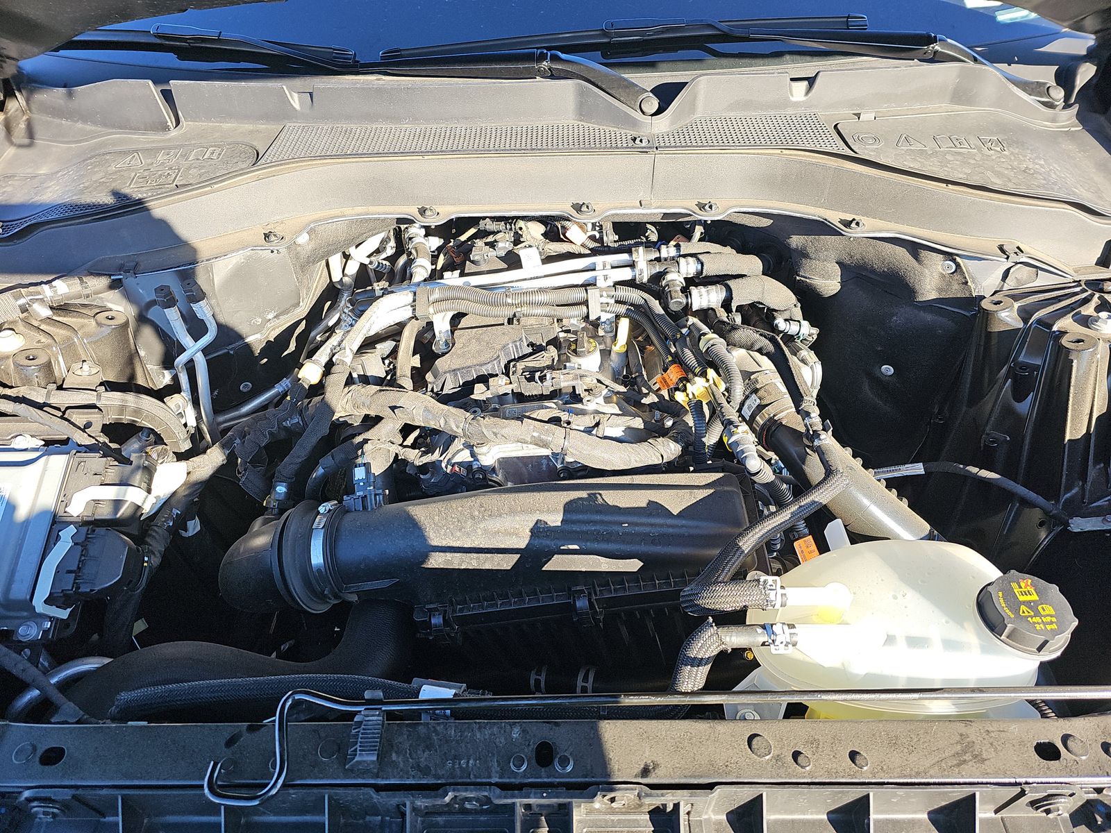 2025 Ford Explorer Active AWD