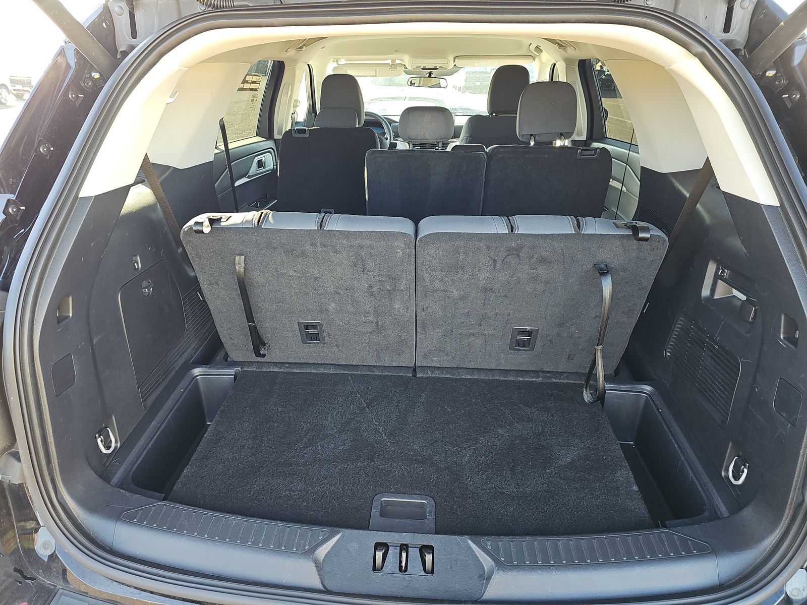 2025 Ford Explorer Active AWD