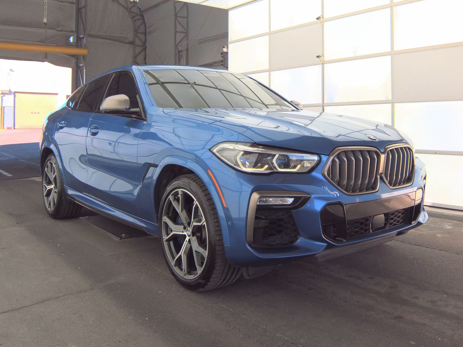 2020 BMW X6 M50i AWD