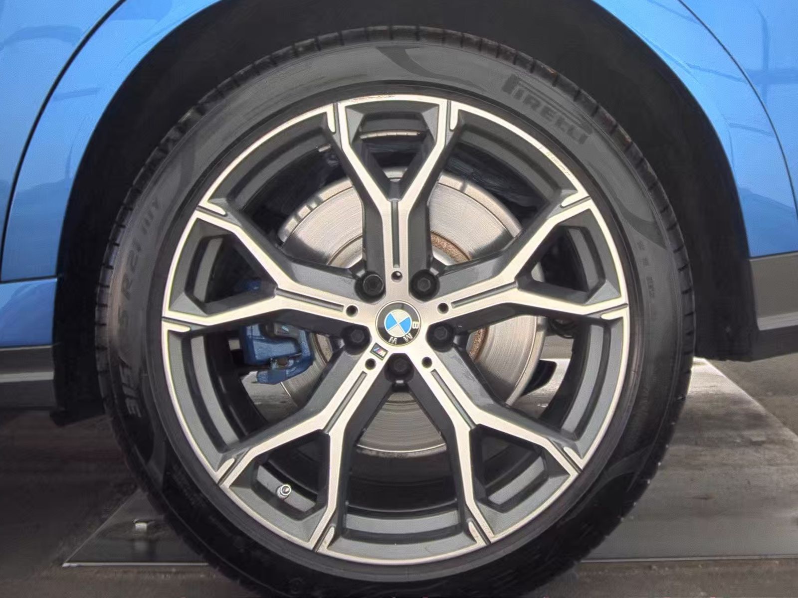 2020 BMW X6 M50i AWD