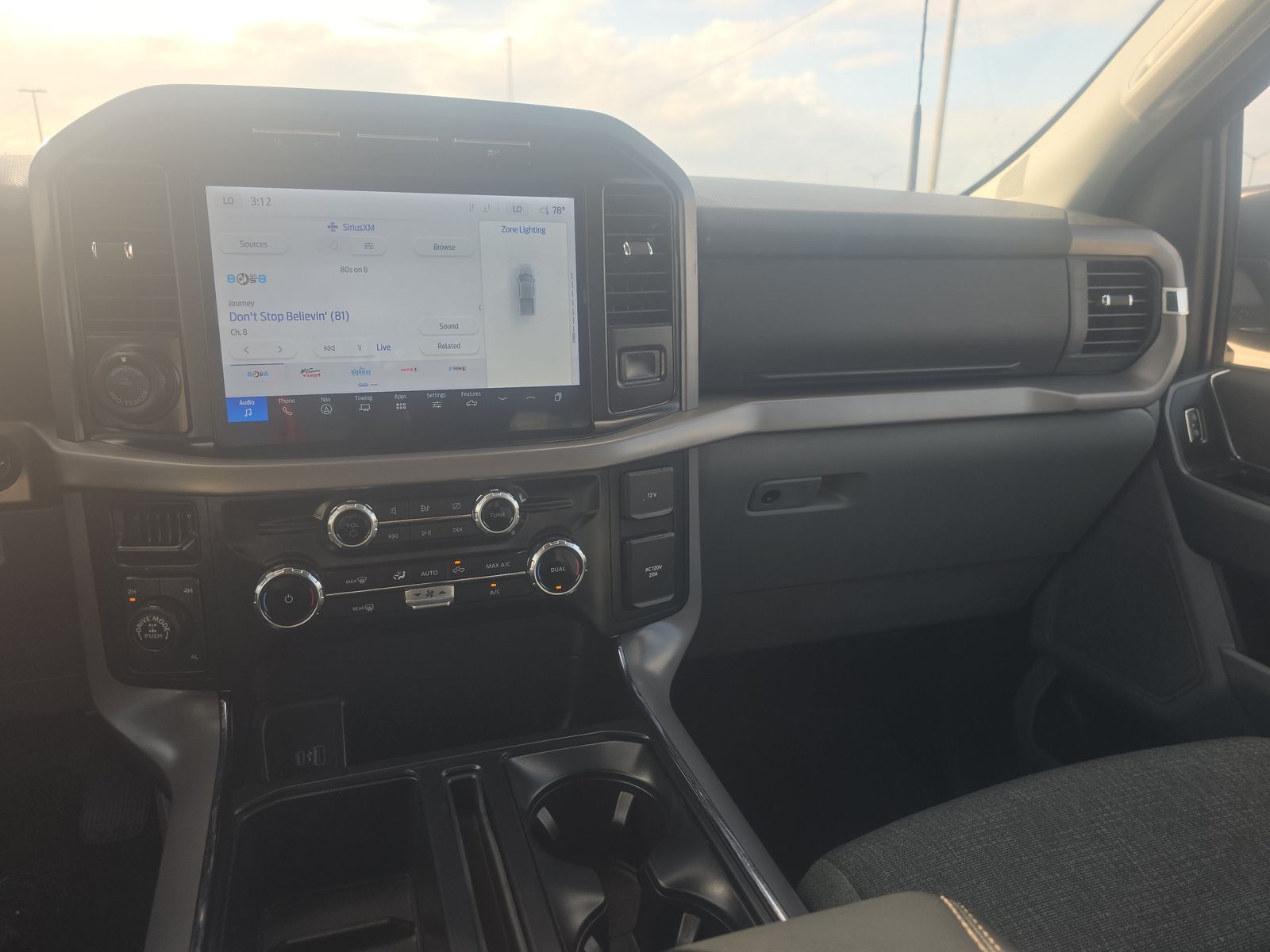 2024 Ford F-150 Hybrid XLT AWD