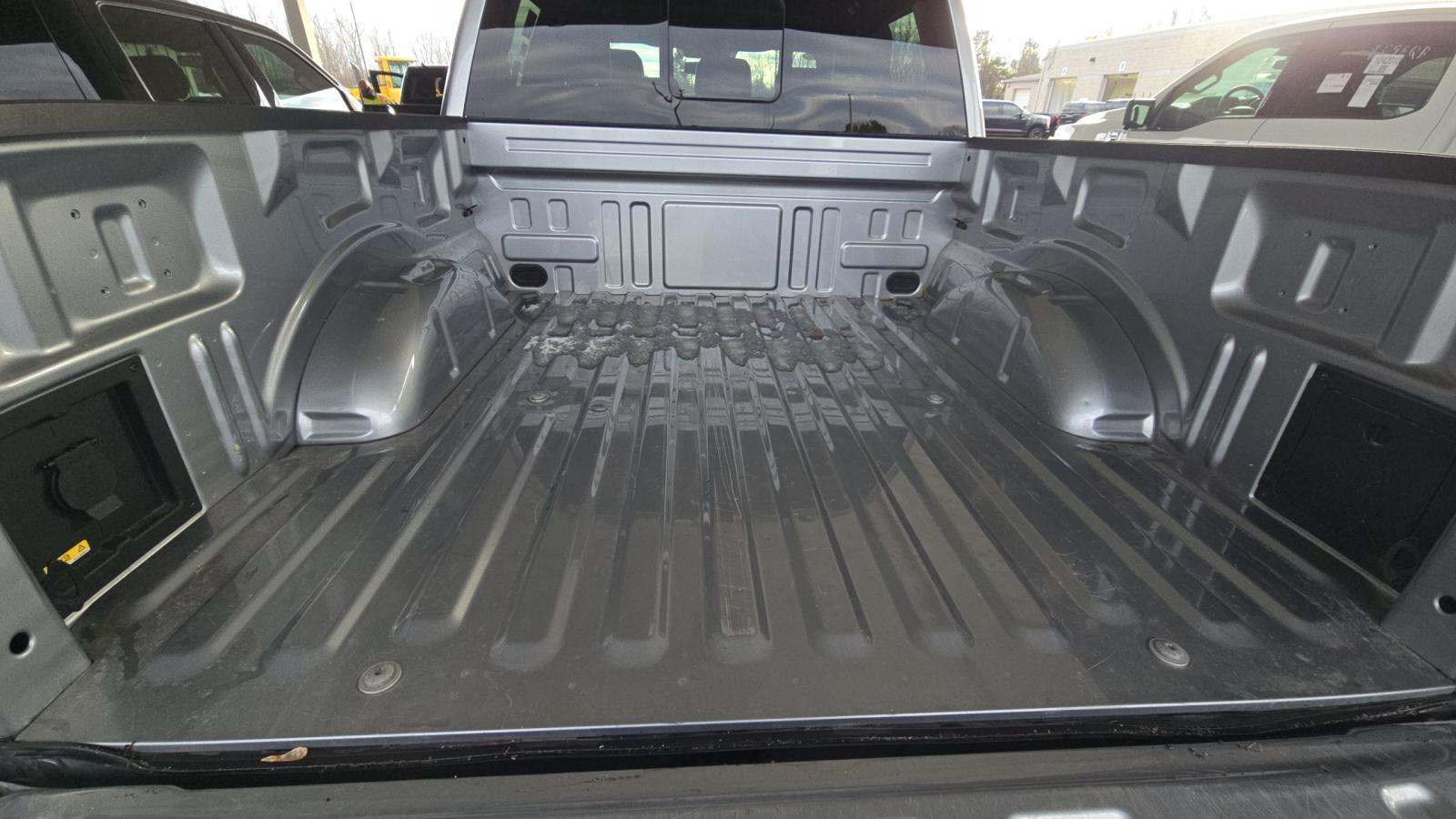 2025 Ford F-150 Lariat AWD