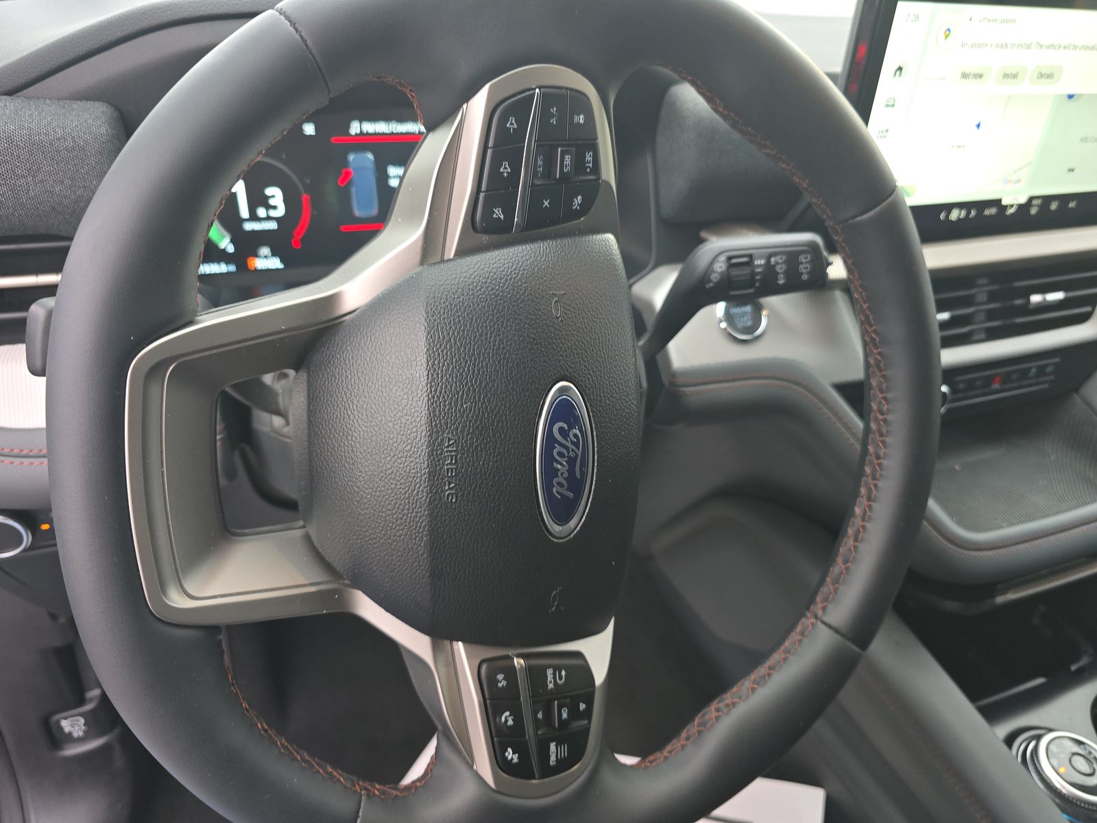 2025 Ford Explorer Active AWD