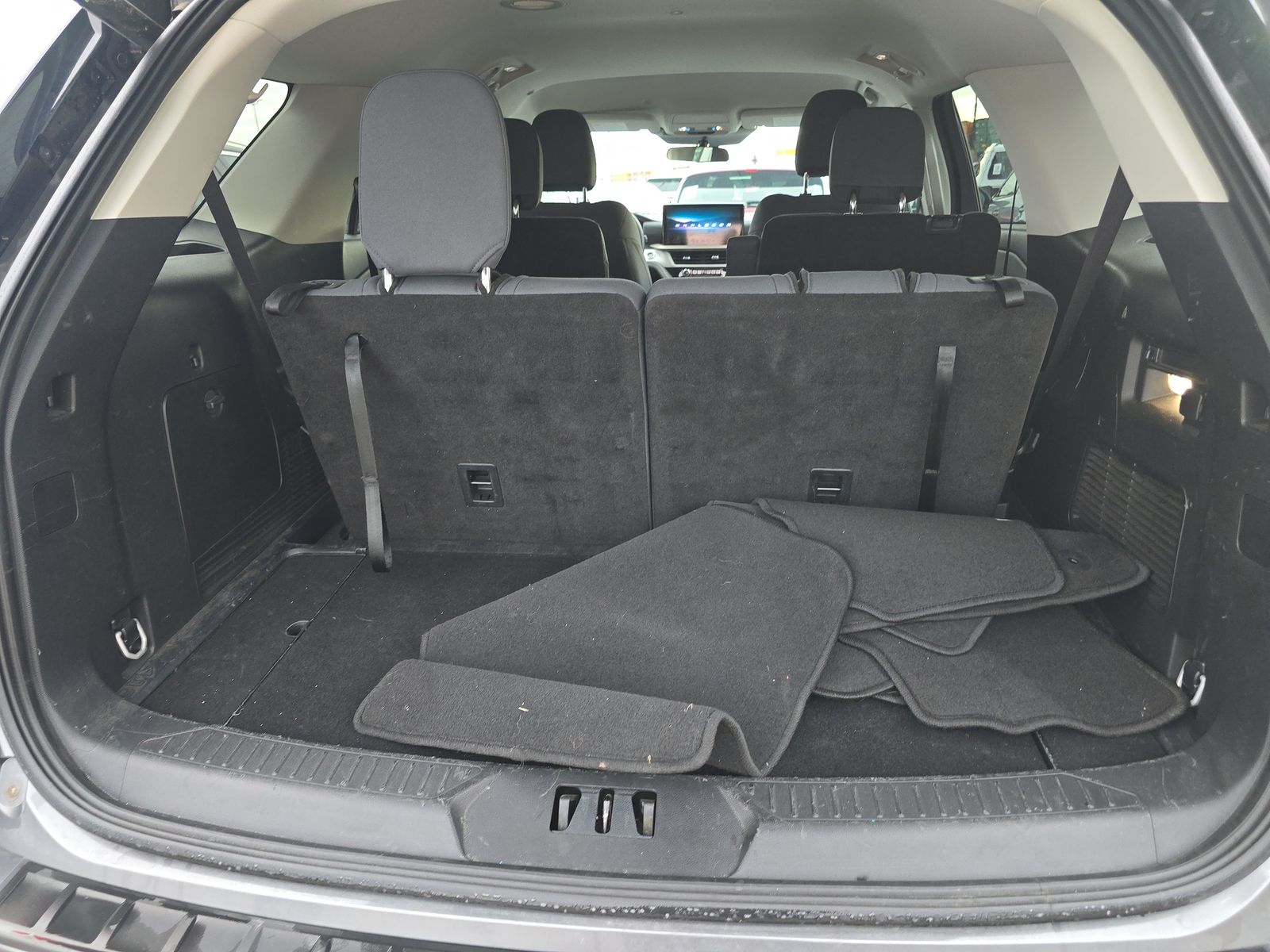 2025 Ford Explorer Active AWD