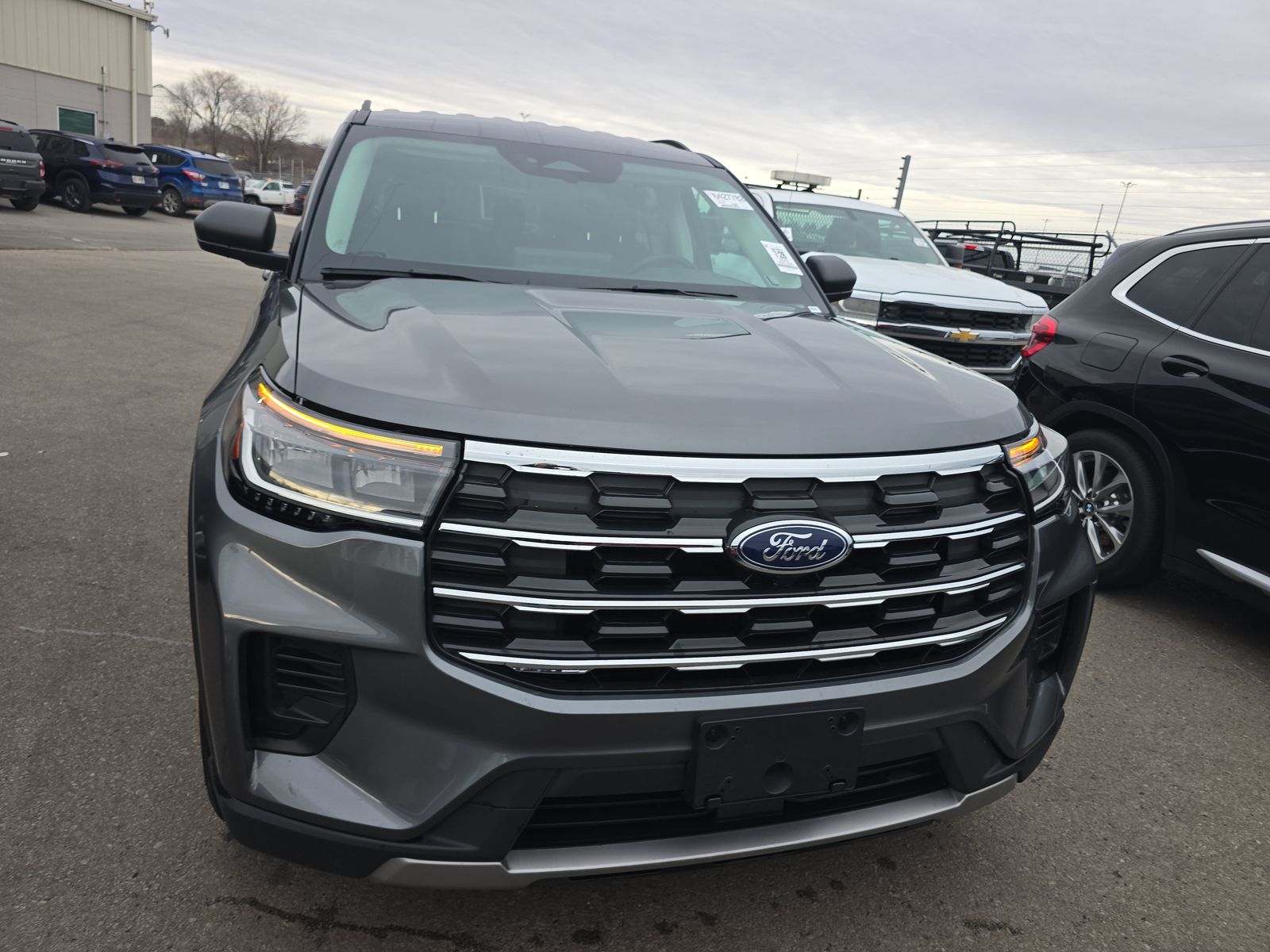 2025 Ford Explorer Active AWD
