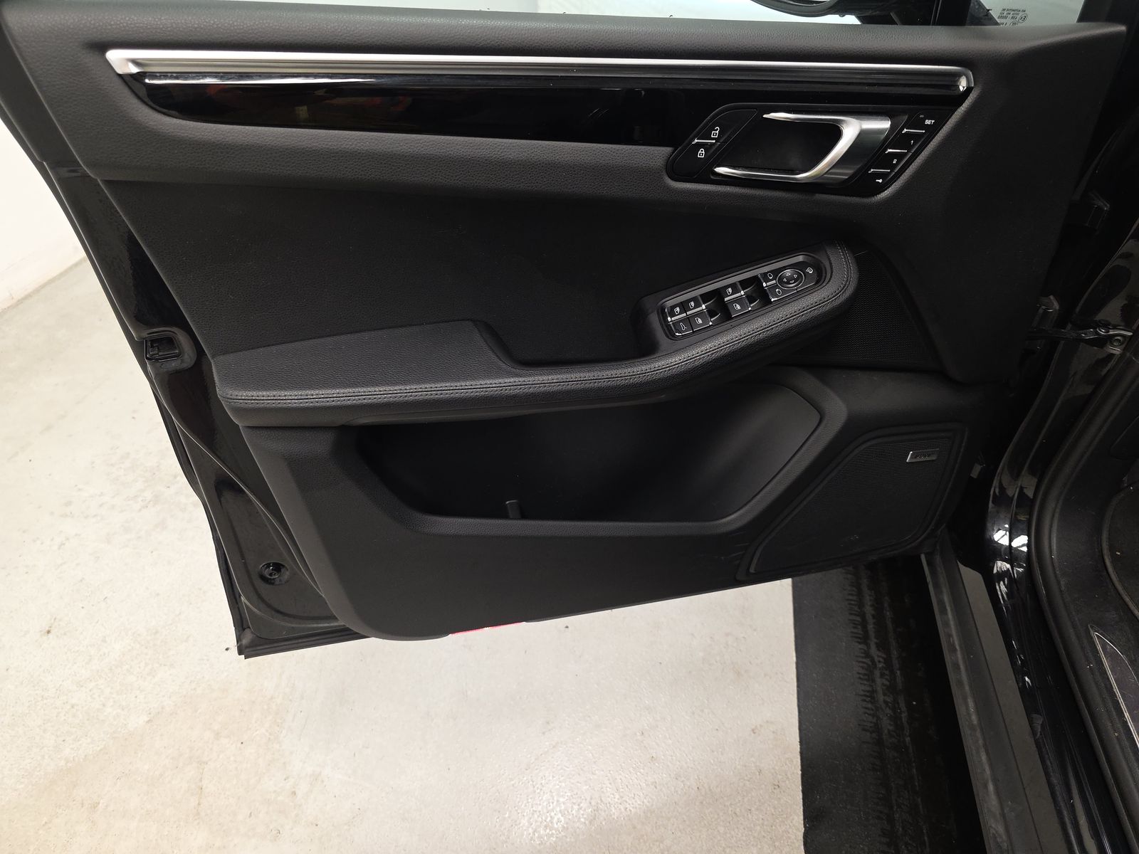 2023 Porsche Macan S AWD