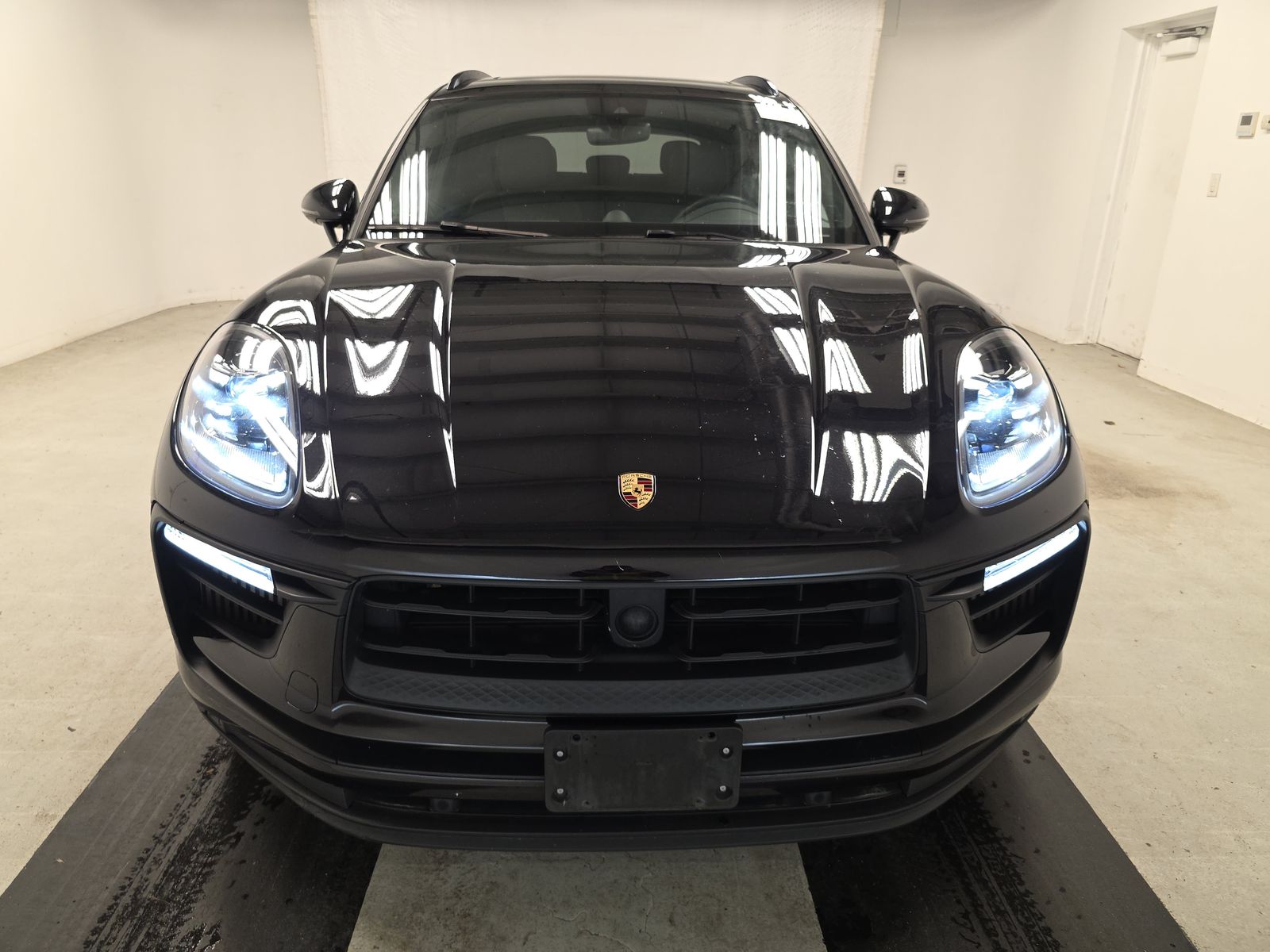 2023 Porsche Macan S AWD