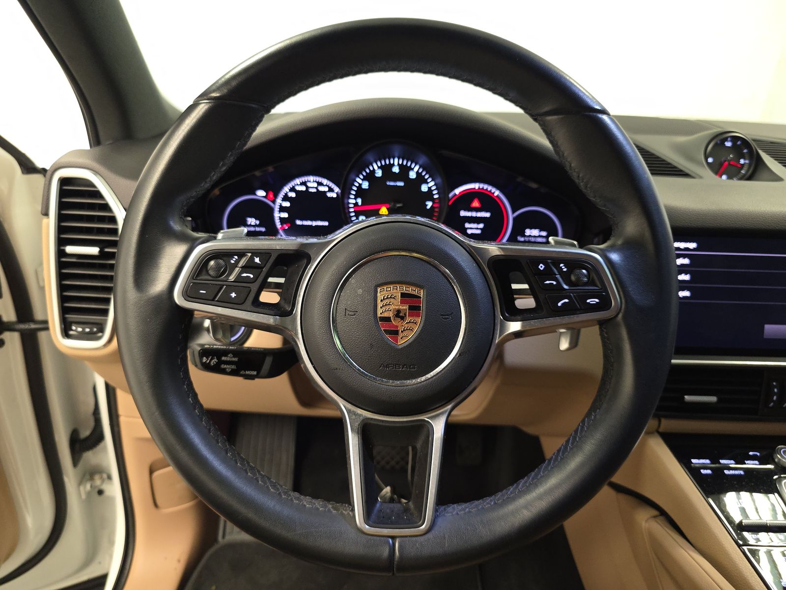 2022 Porsche Cayenne Platinum Edition AWD