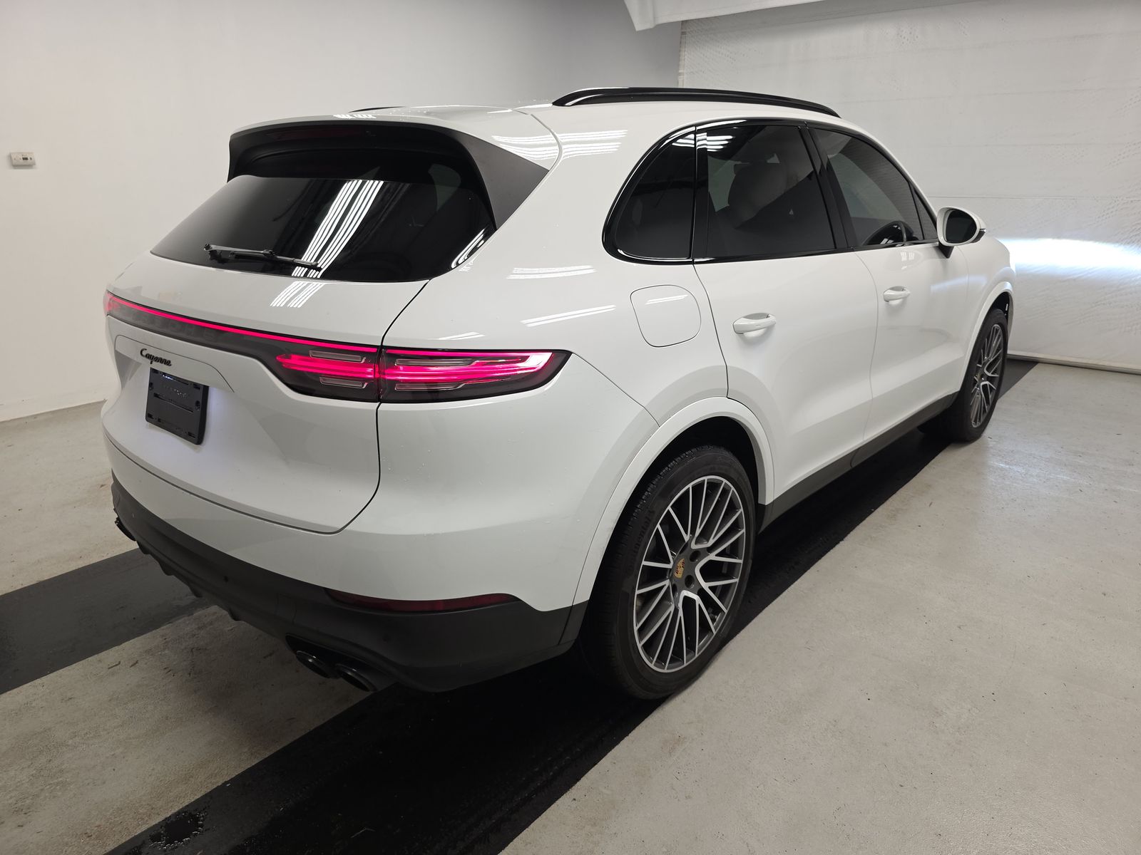 2022 Porsche Cayenne Platinum Edition AWD