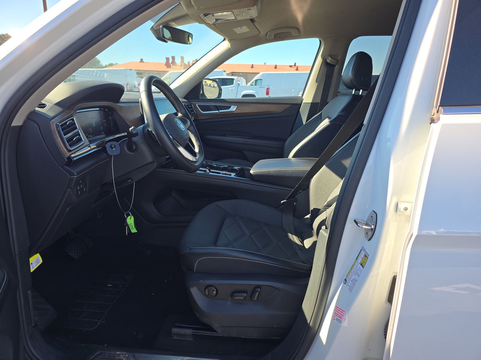 2024 Volkswagen Atlas 2.0T SE AWD