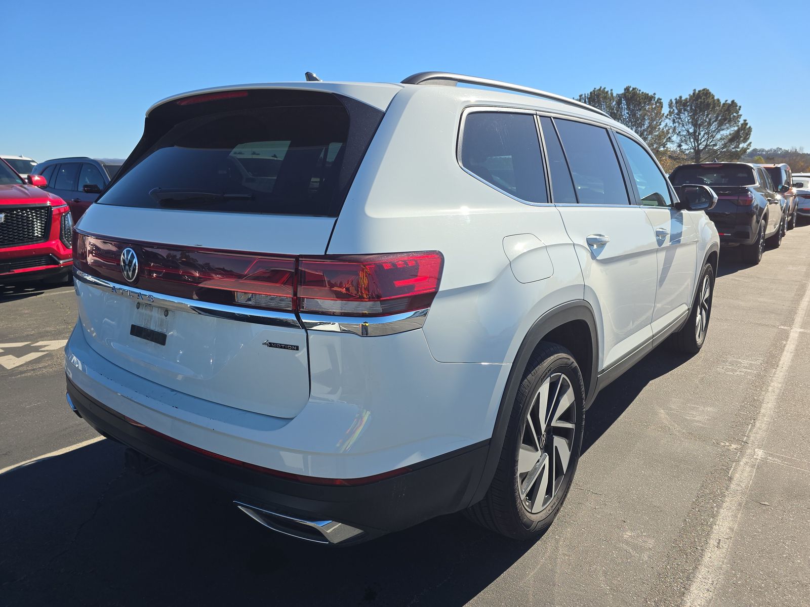 2024 Volkswagen Atlas 2.0T SE AWD
