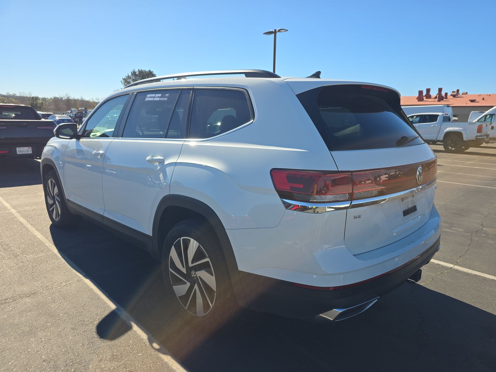 2024 Volkswagen Atlas 2.0T SE AWD