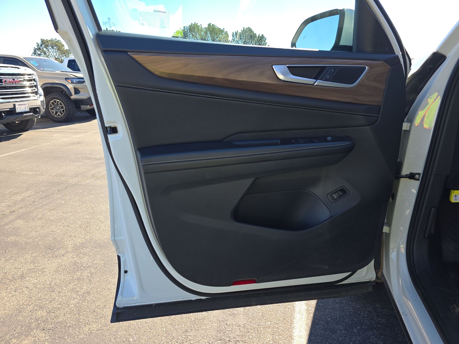 2024 Volkswagen Atlas 2.0T SE AWD