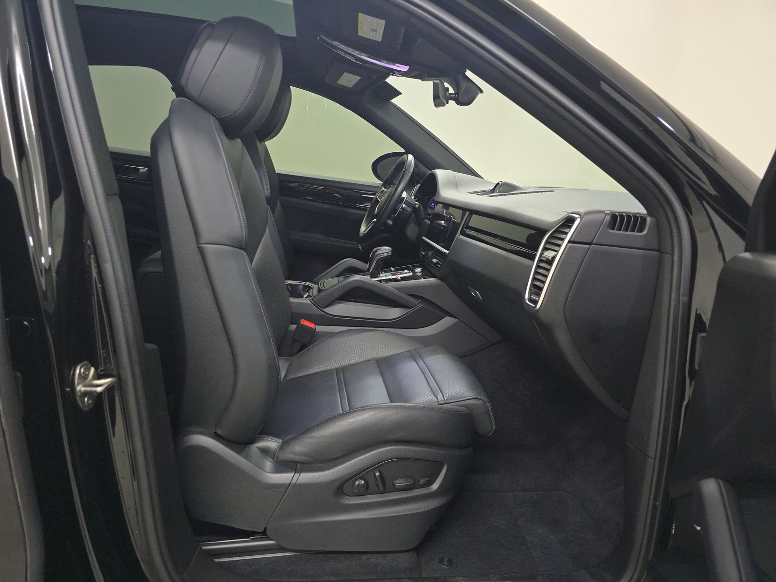 2022 Porsche Cayenne E-Hybrid AWD