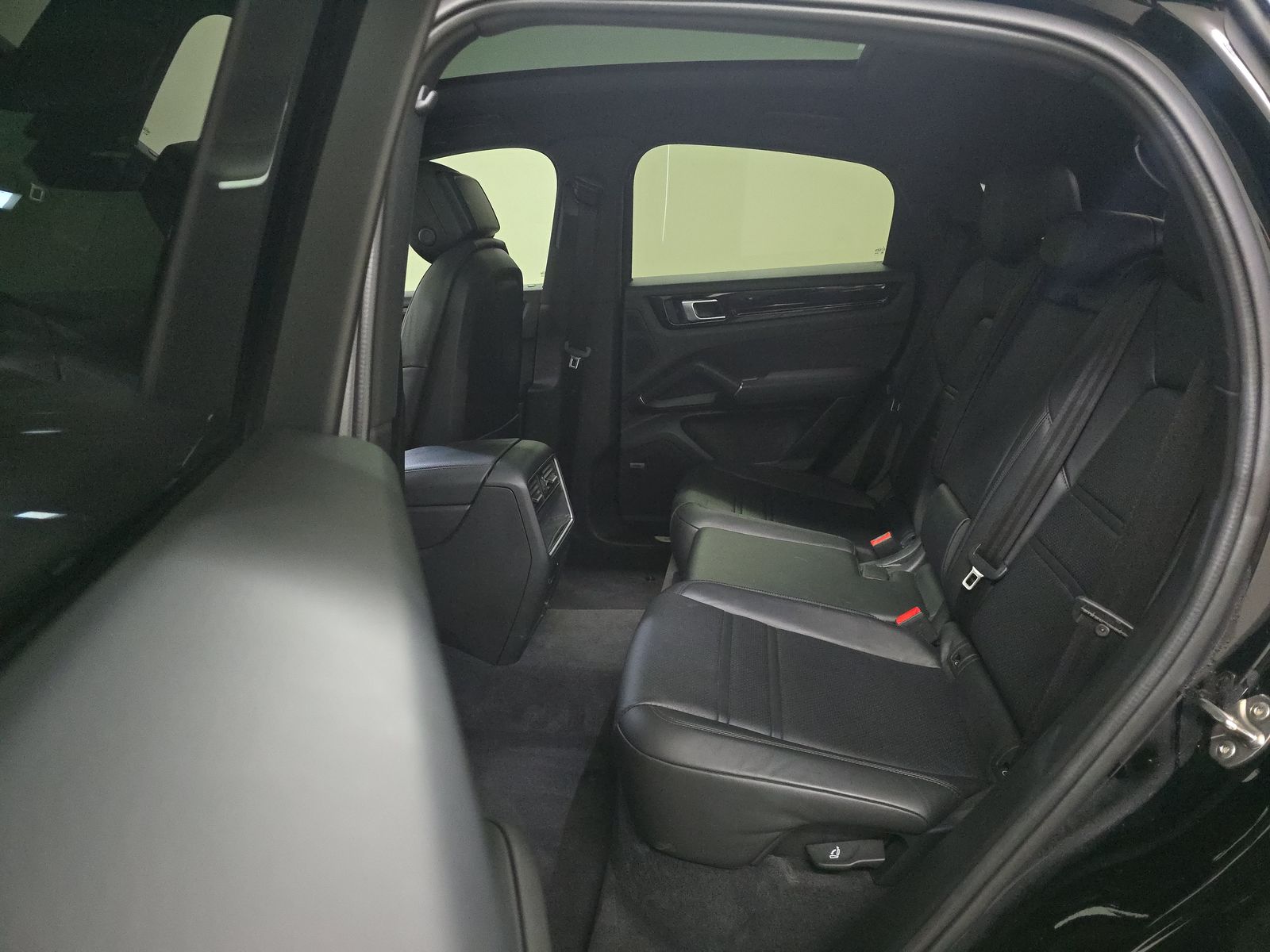 2022 Porsche Cayenne E-Hybrid AWD