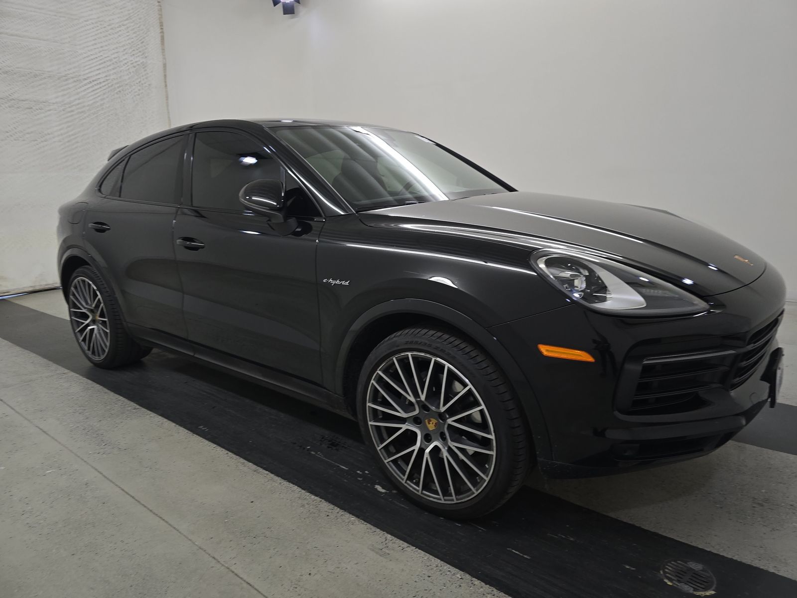 2022 Porsche Cayenne E-Hybrid AWD