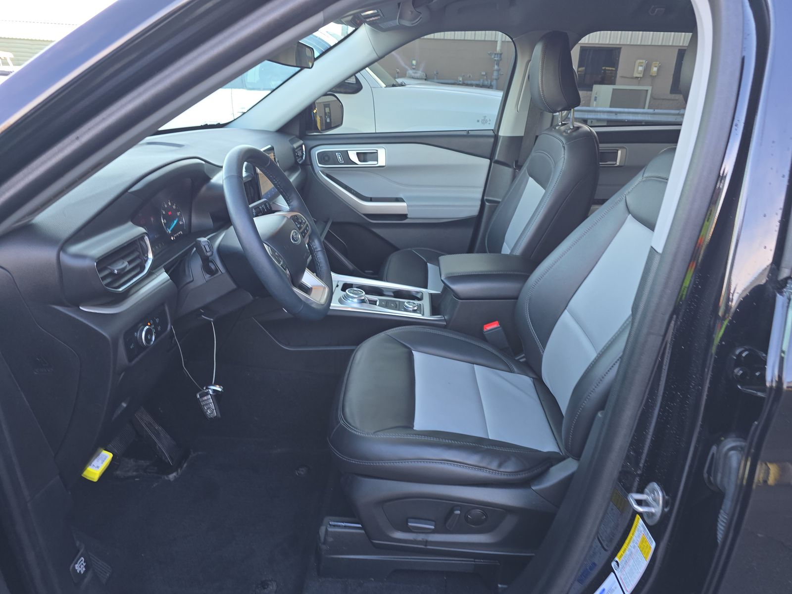 2023 Ford Explorer XLT AWD