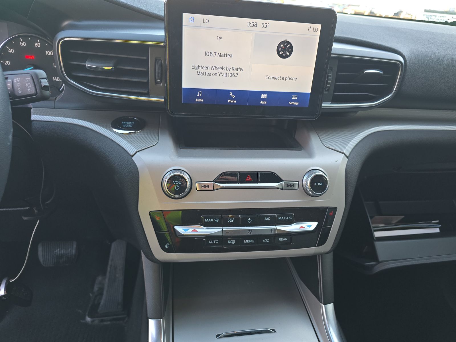 2023 Ford Explorer XLT AWD