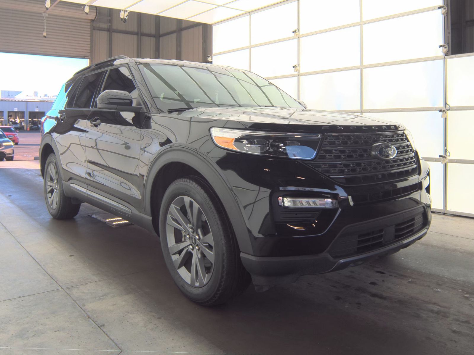 2023 Ford Explorer XLT AWD