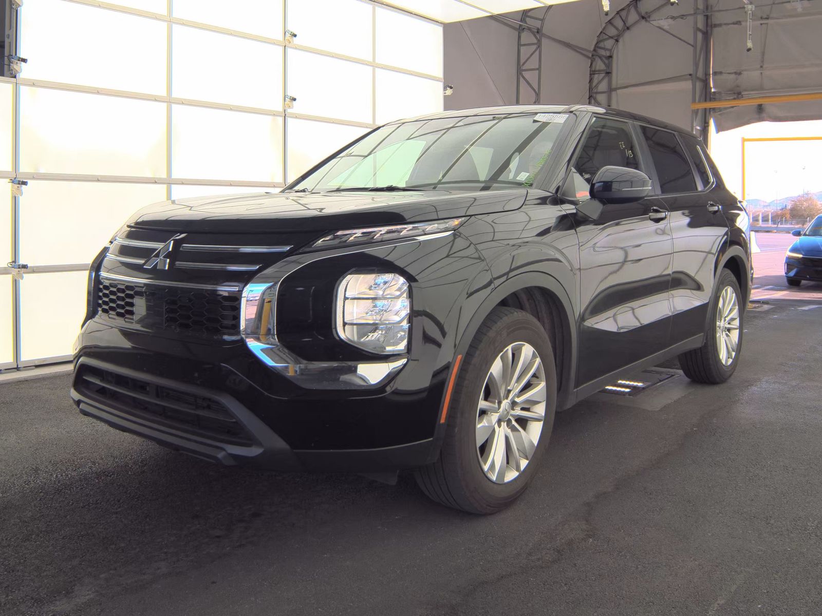 2025 Mitsubishi Outlander ES FWD