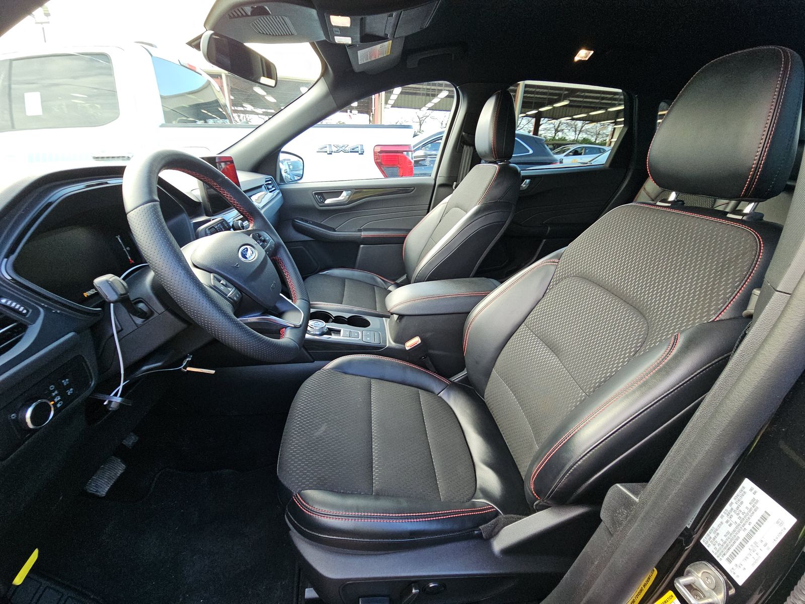 2025 Ford Escape ST-Line FWD