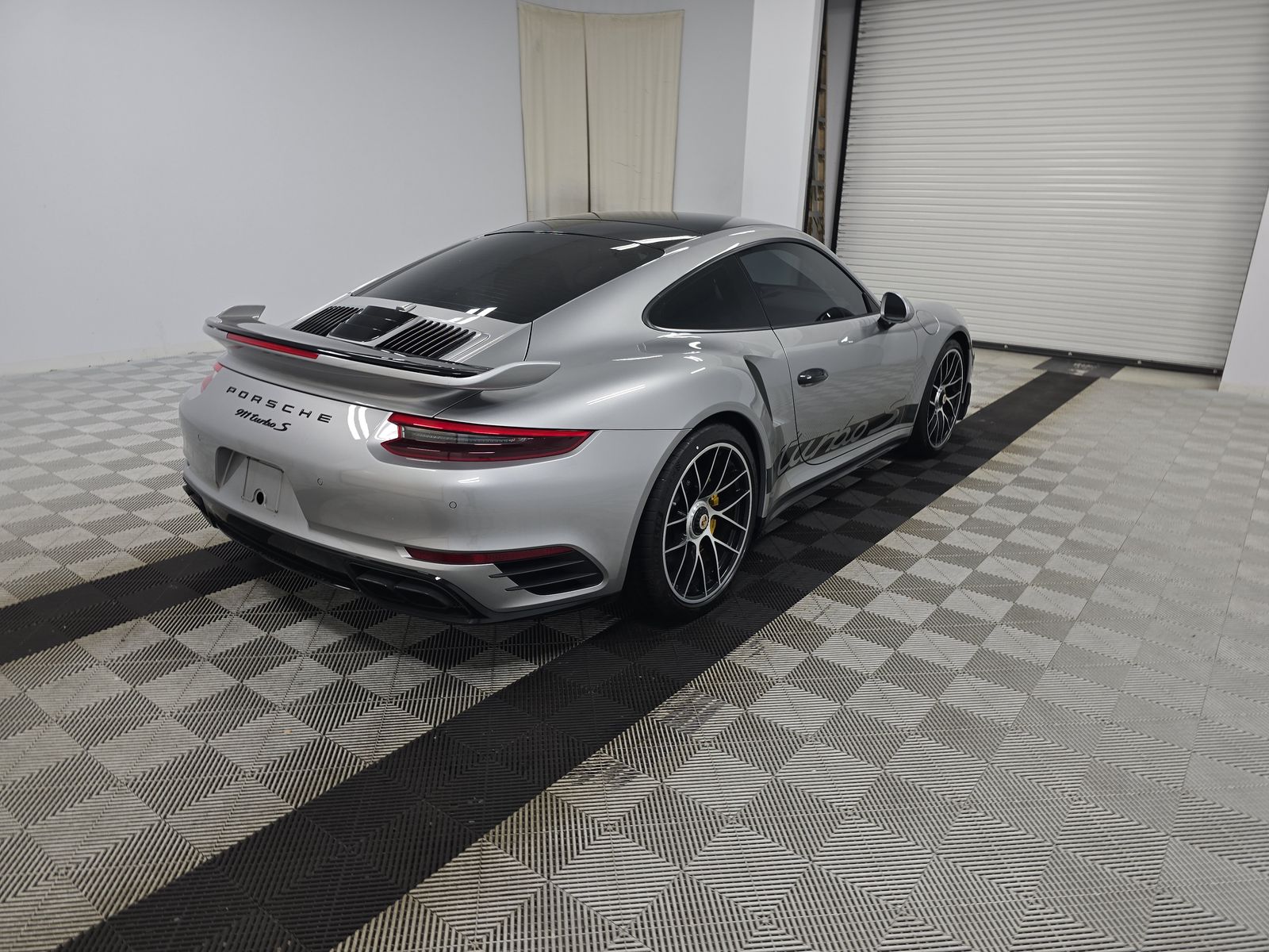2019 Porsche 911 Turbo S AWD