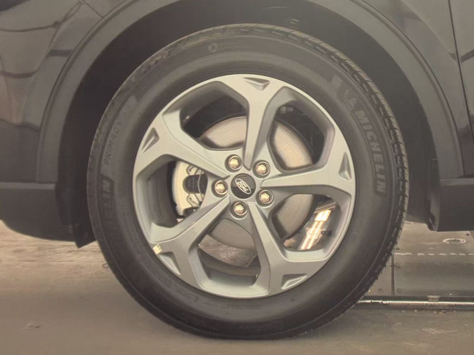 2025 Ford Escape ST-Line FWD