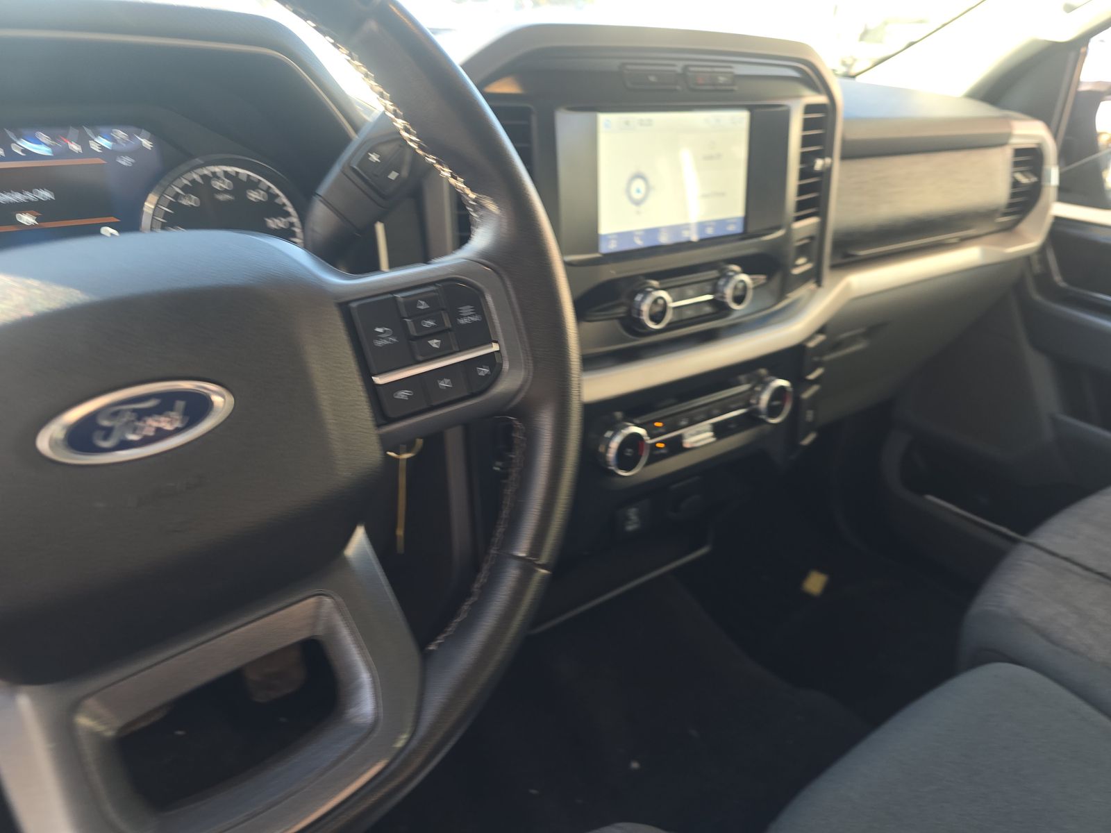 2023 Ford F-150 XLT AWD