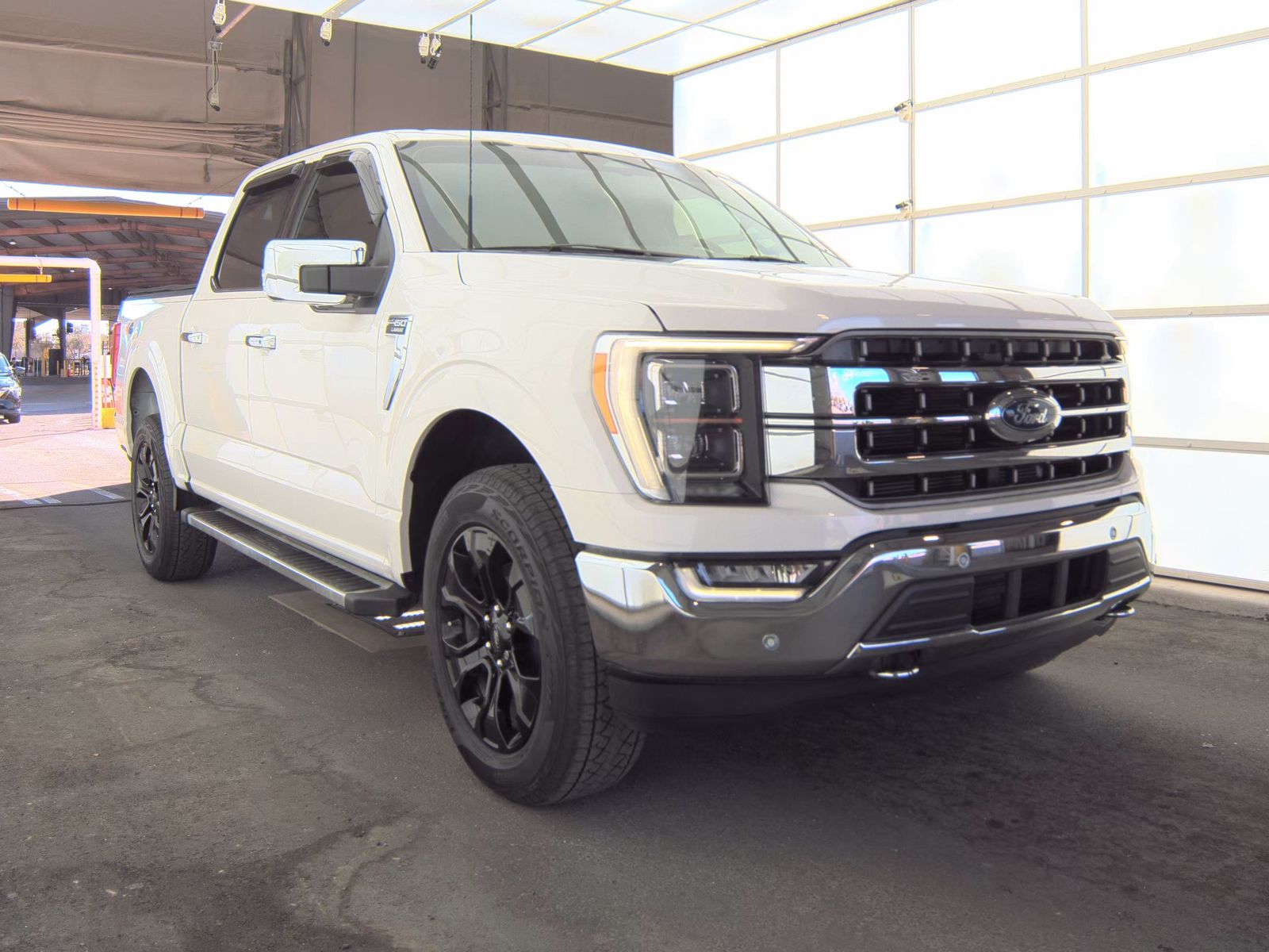 2023 Ford F-150 Lariat AWD
