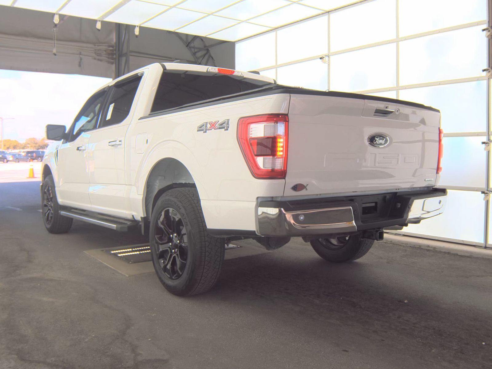 2023 Ford F-150 Lariat AWD