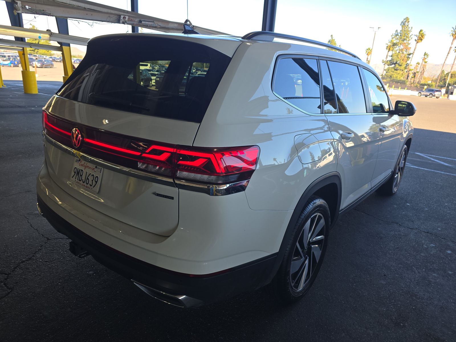 2024 Volkswagen Atlas 2.0T SE AWD