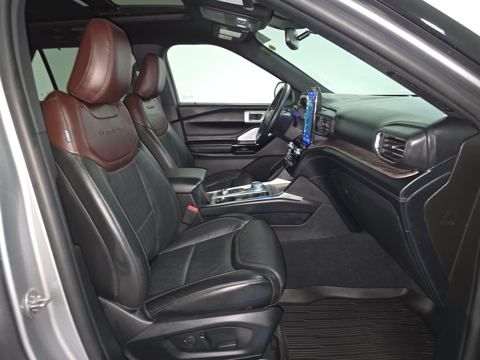 2022 Ford Explorer Platinum AWD