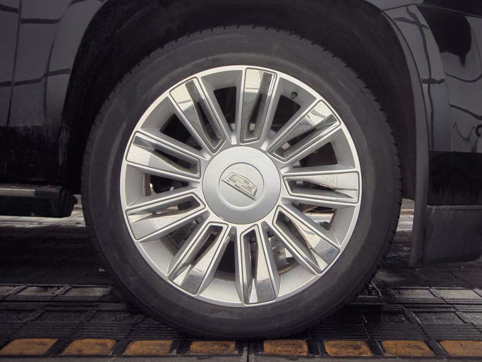 2020 Cadillac Escalade ESV Platinum AWD