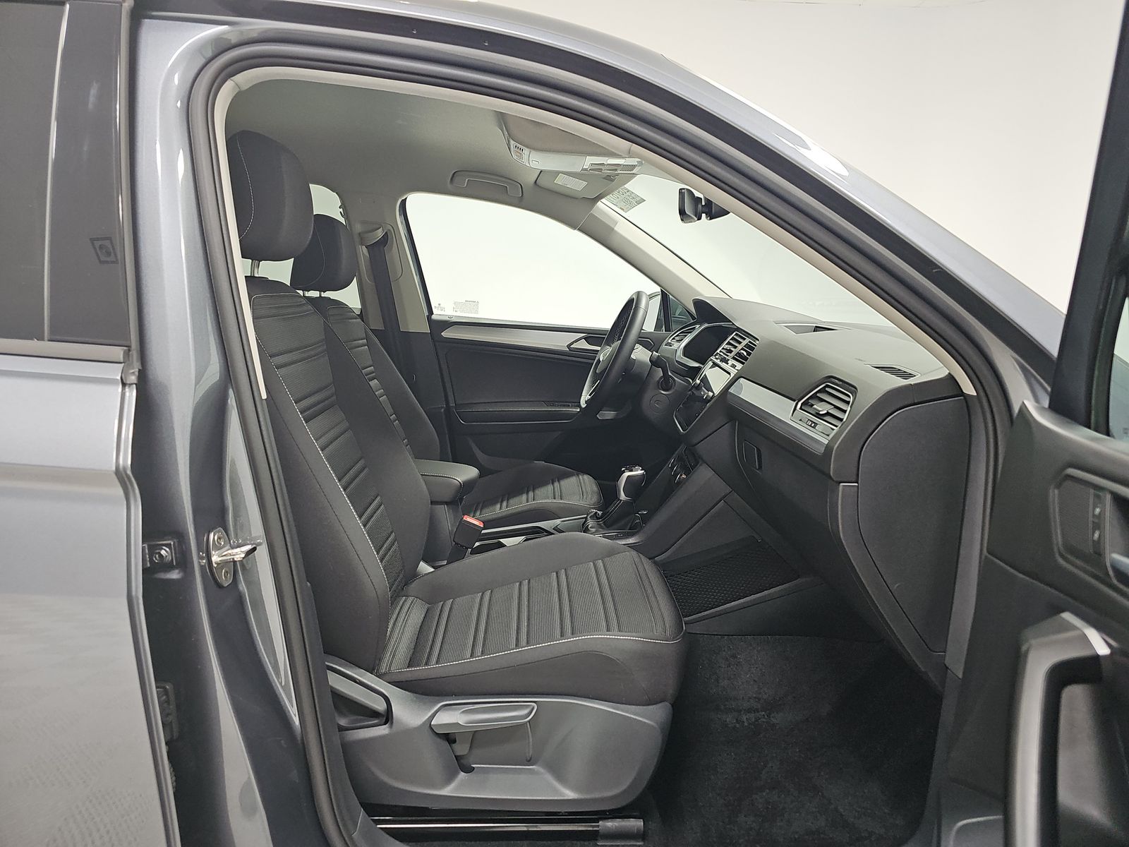 2024 Volkswagen Tiguan 2.0T S FWD