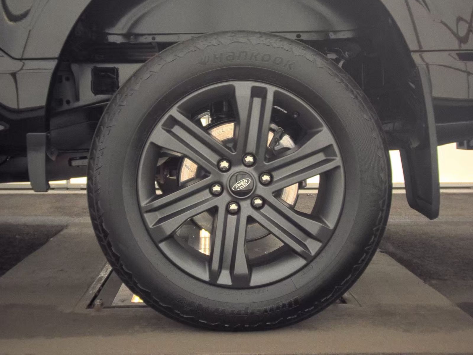 2023 Ford F-150 Lariat AWD