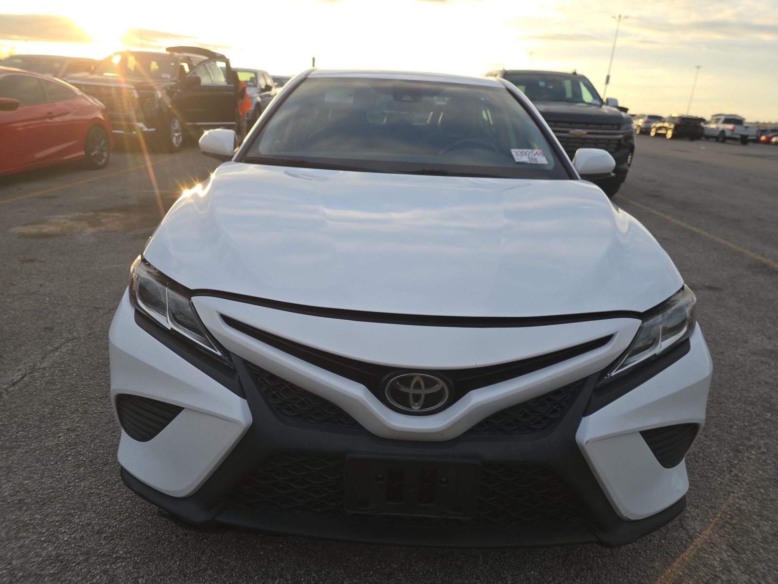 2020 Toyota Camry SE FWD
